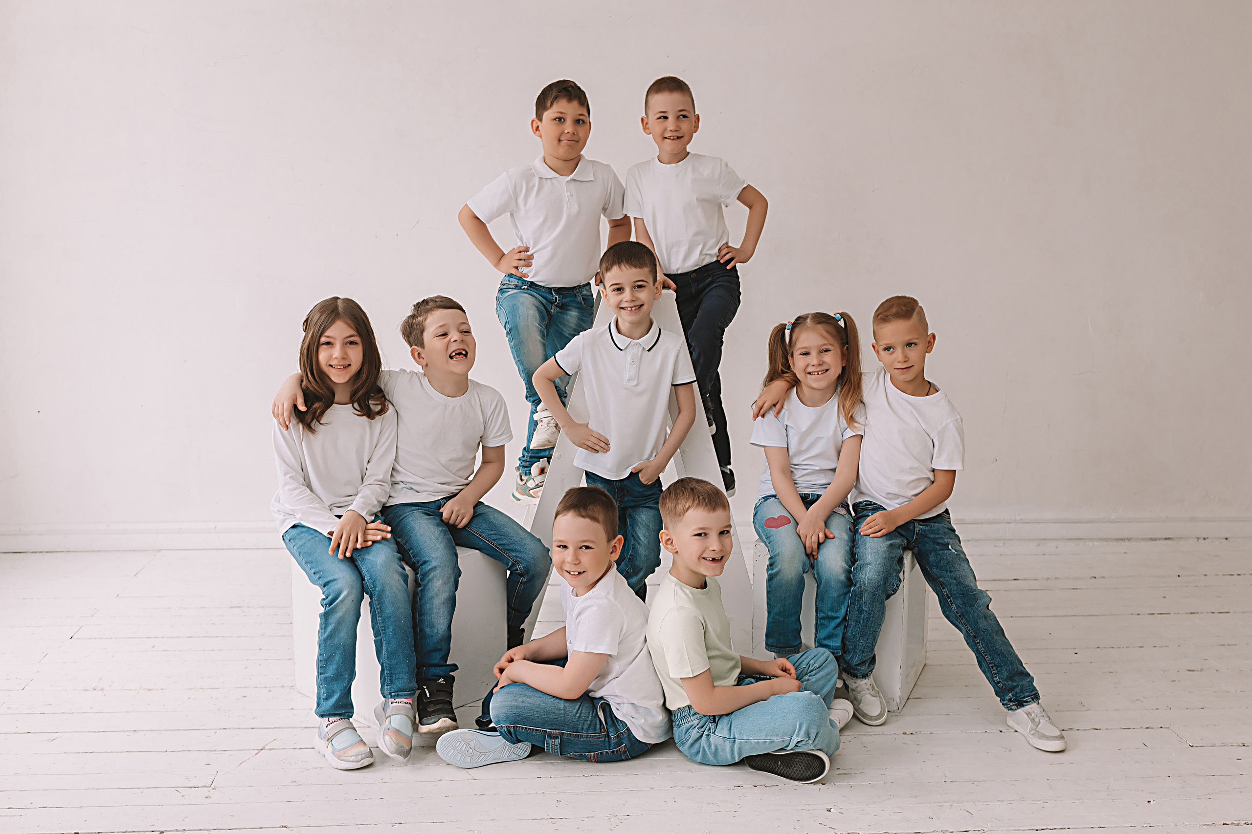 Садик в фотостудии. Семейный фотограф Тюмень, фотограф на роды Салмина Мария