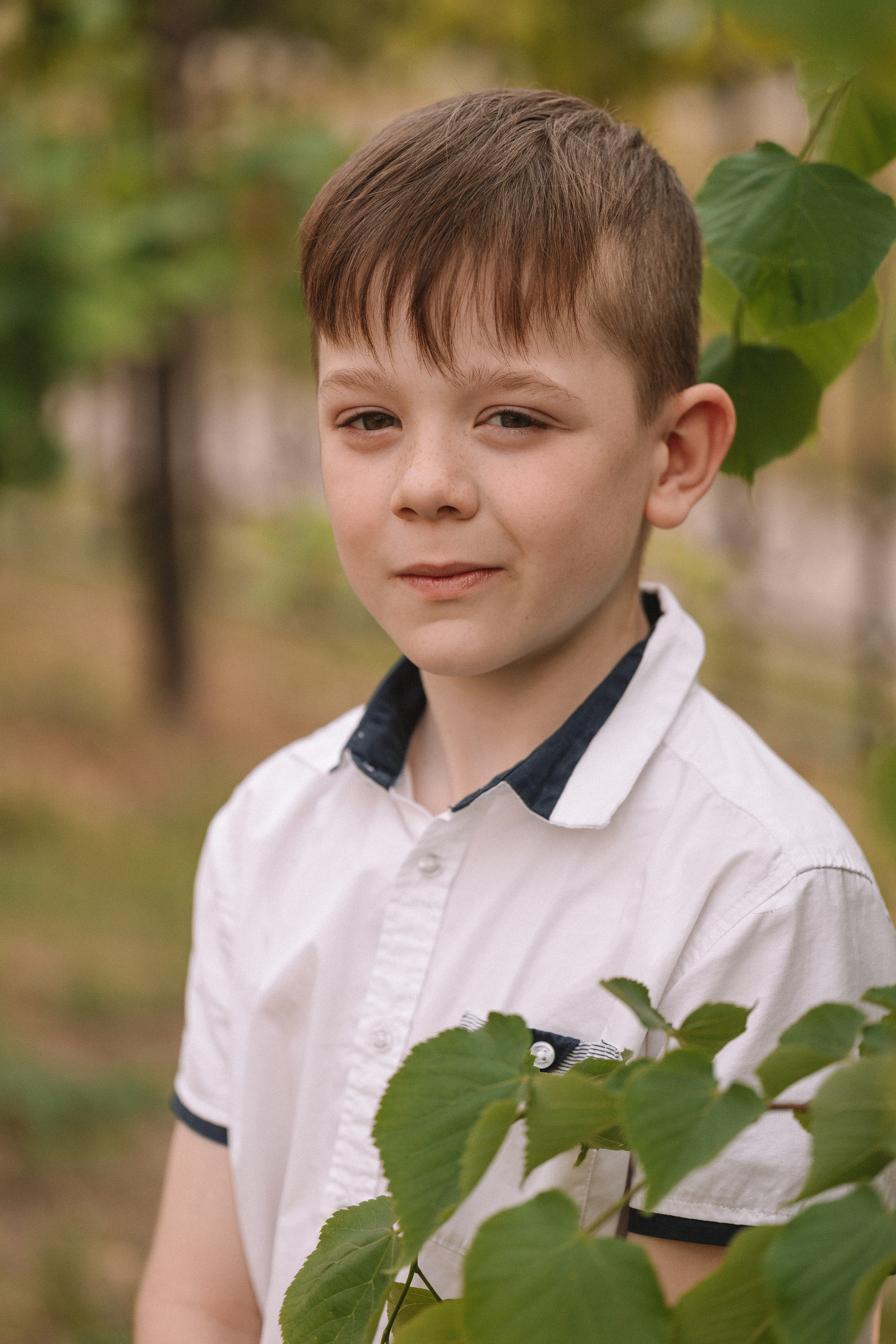 3 класс у школы. Семейный фотограф Тюмень, фотограф на роды Салмина Мария