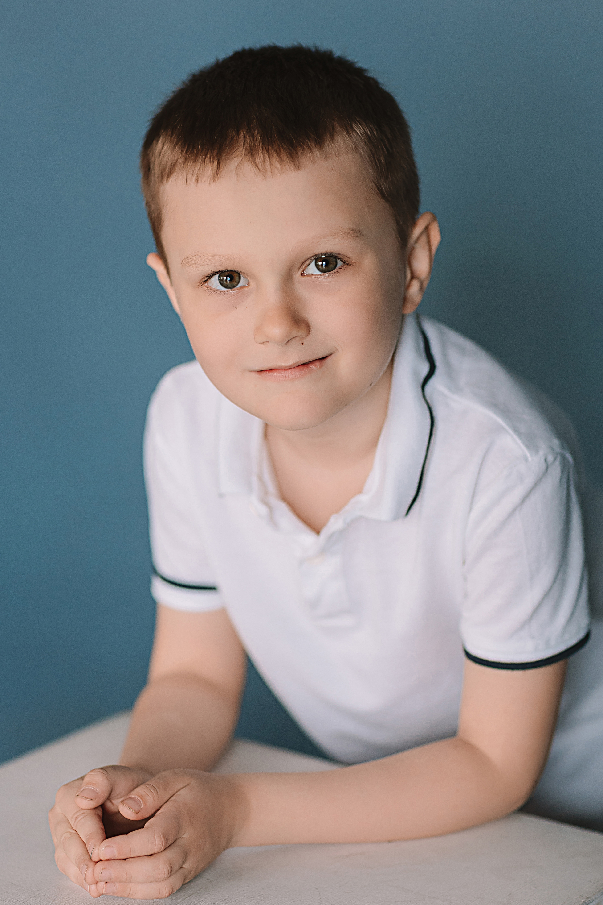 Садик в фотостудии. Семейный фотограф Тюмень, фотограф на роды Салмина Мария