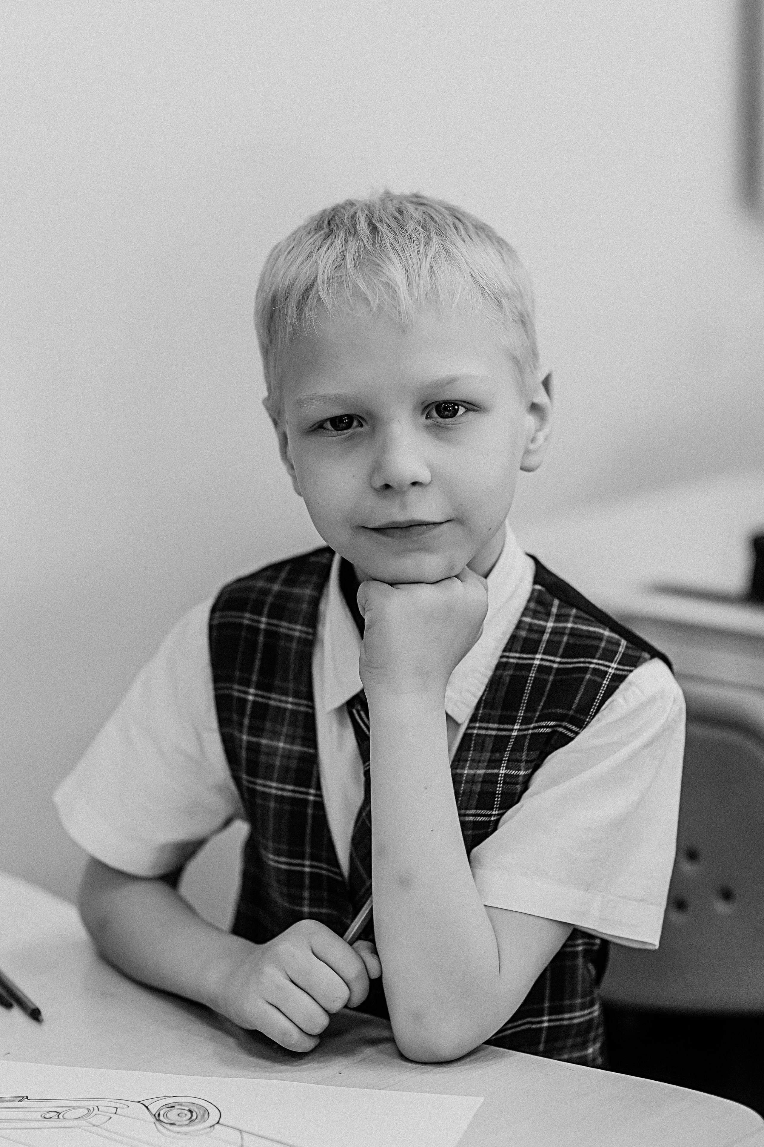 1 класс в кабинете. Семейный фотограф Тюмень, фотограф на роды Салмина Мария