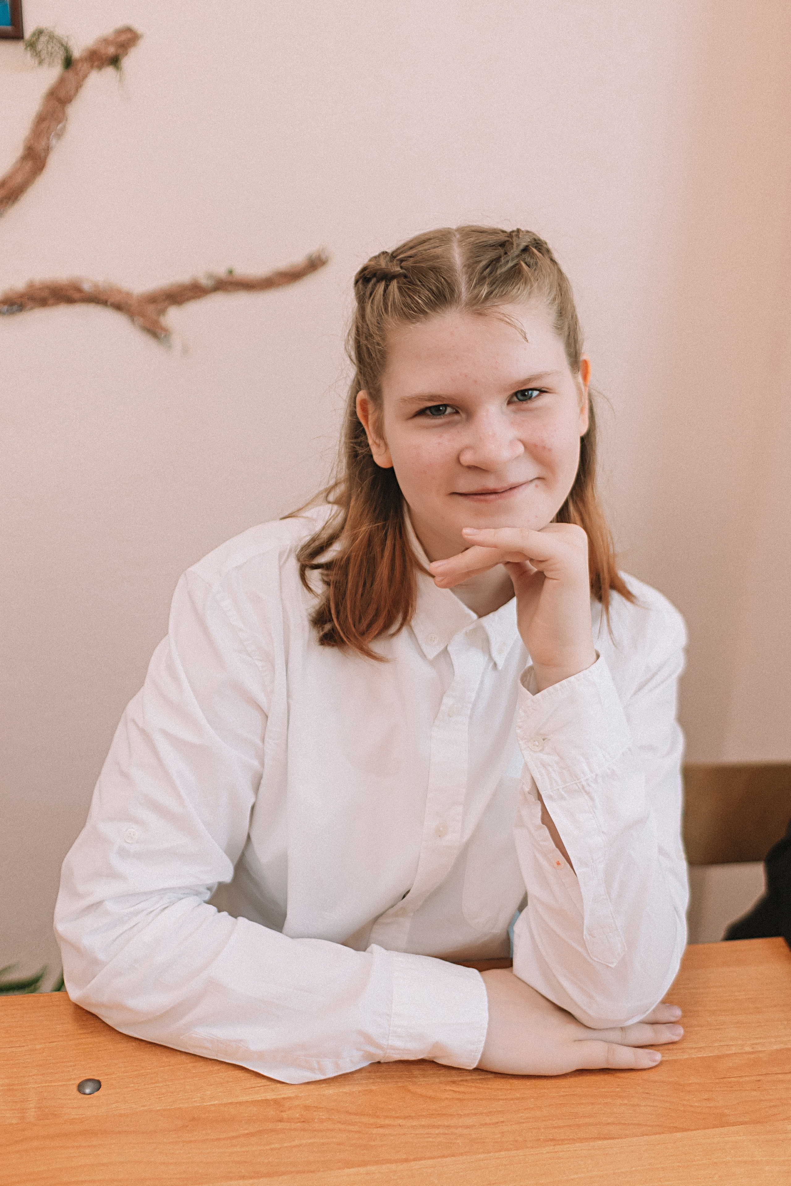 7 класс в стенах школы. Семейный фотограф Тюмень, фотограф на роды Салмина Мария