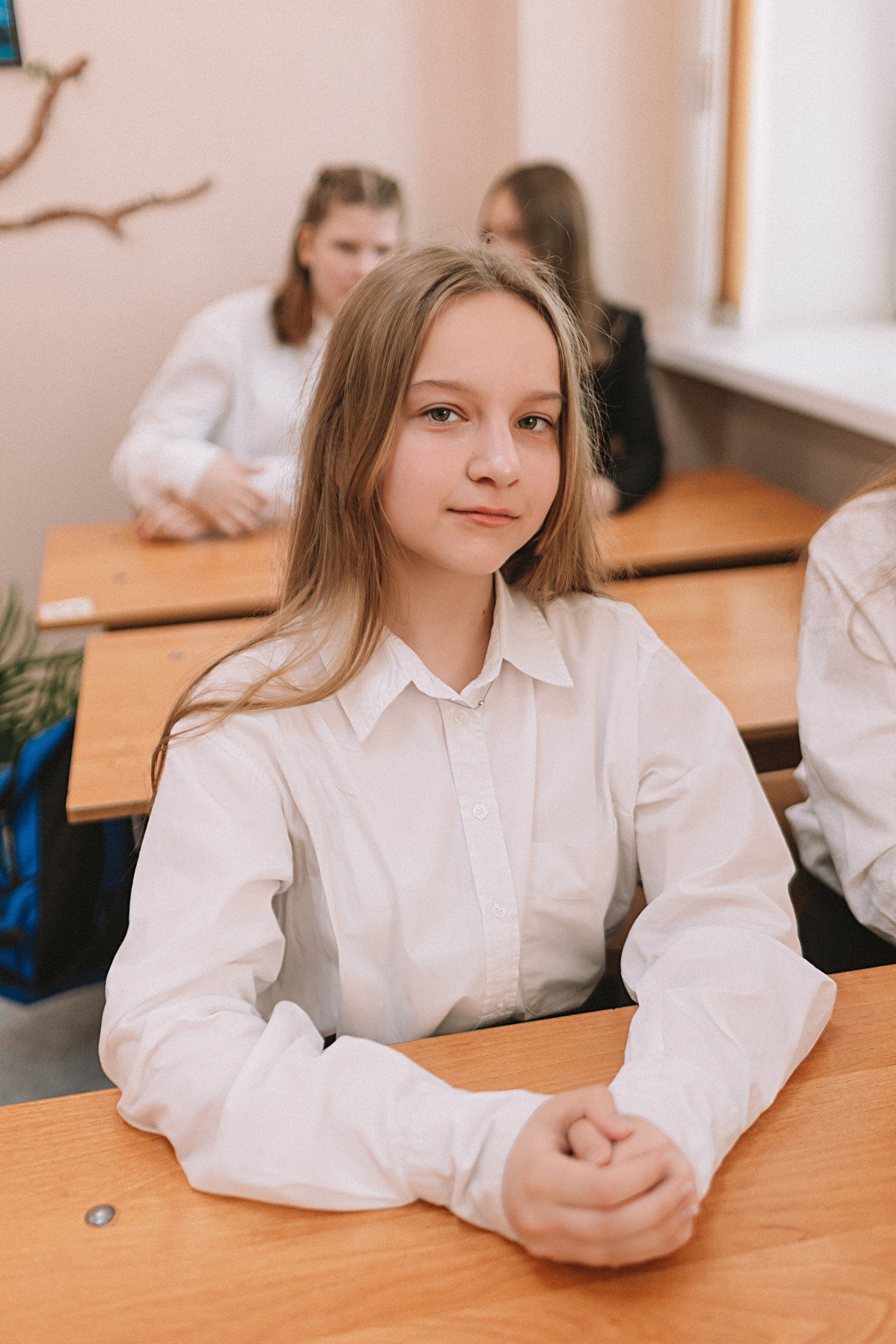 7 класс в стенах школы. Семейный фотограф Тюмень, фотограф на роды Салмина Мария