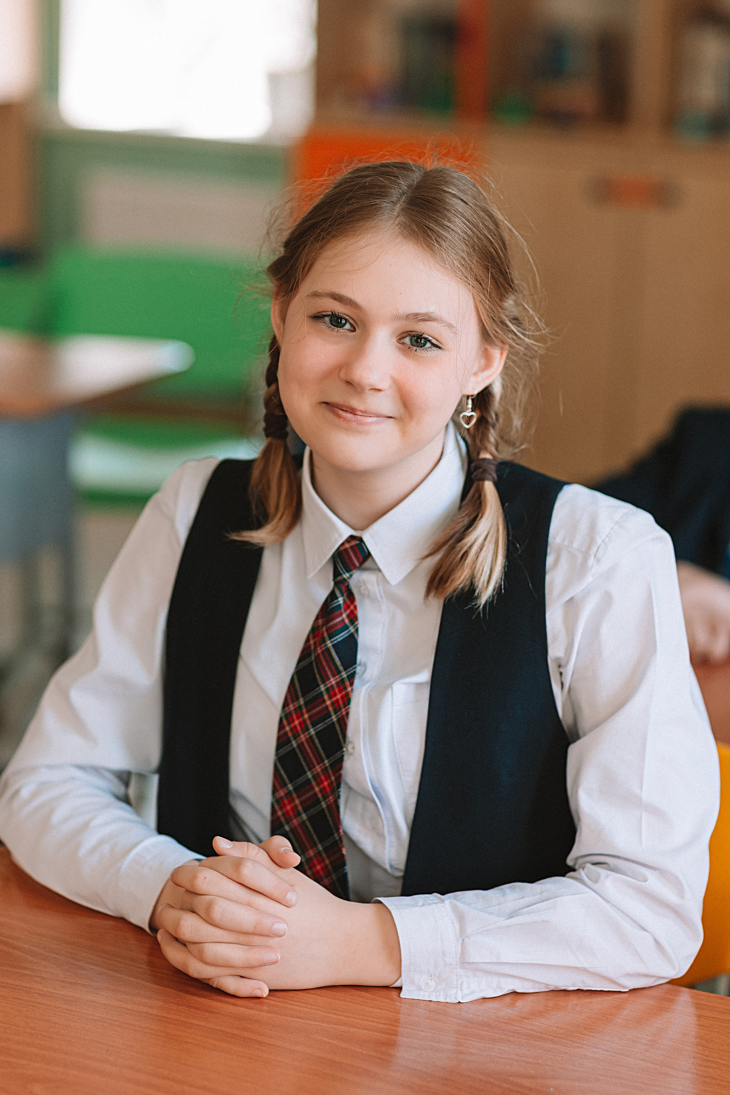 7 класс в кабинете. Семейный фотограф Тюмень, фотограф на роды Салмина Мария