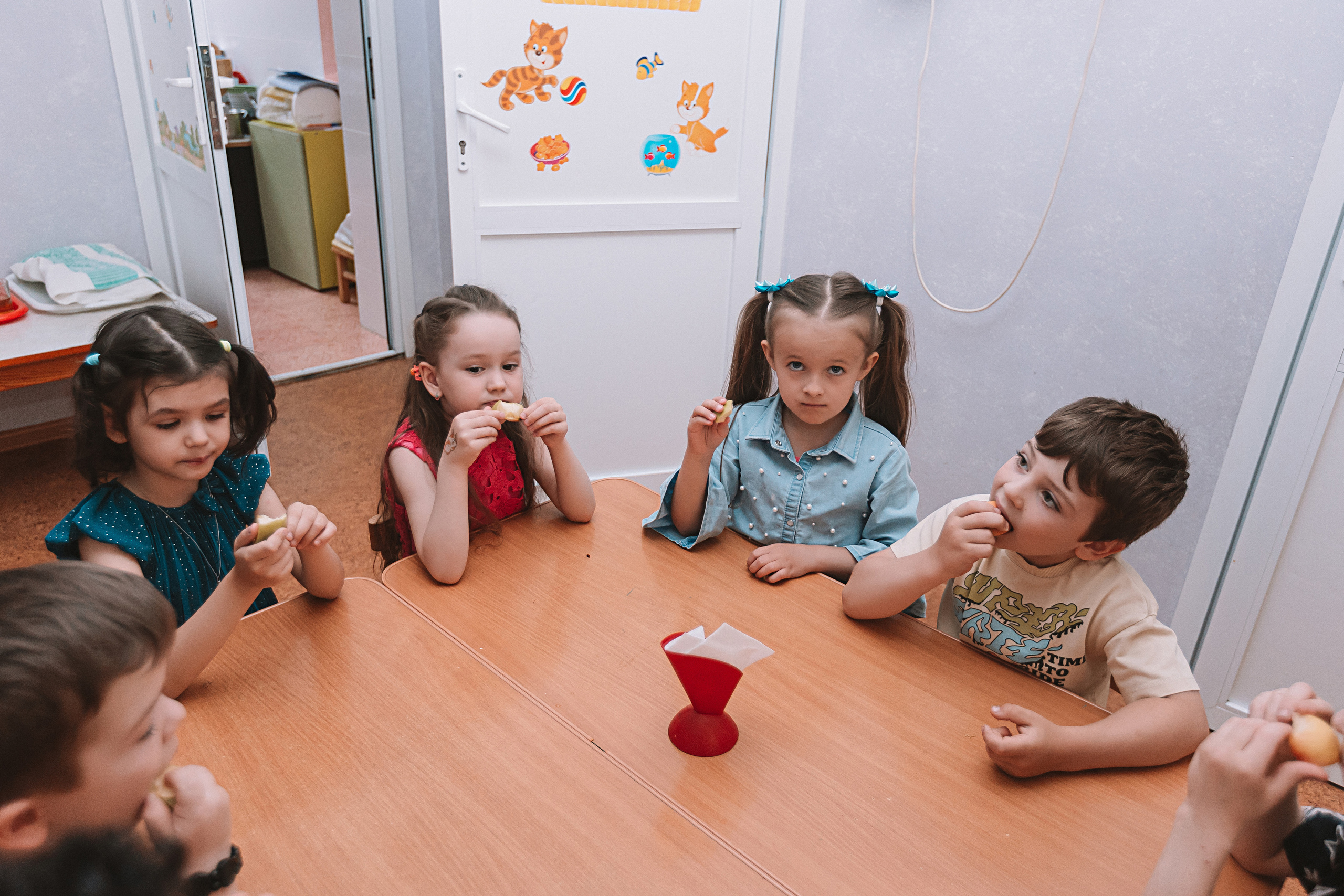Один день в саду (частный). Семейный фотограф Тюмень, фотограф на роды Салмина Мария
