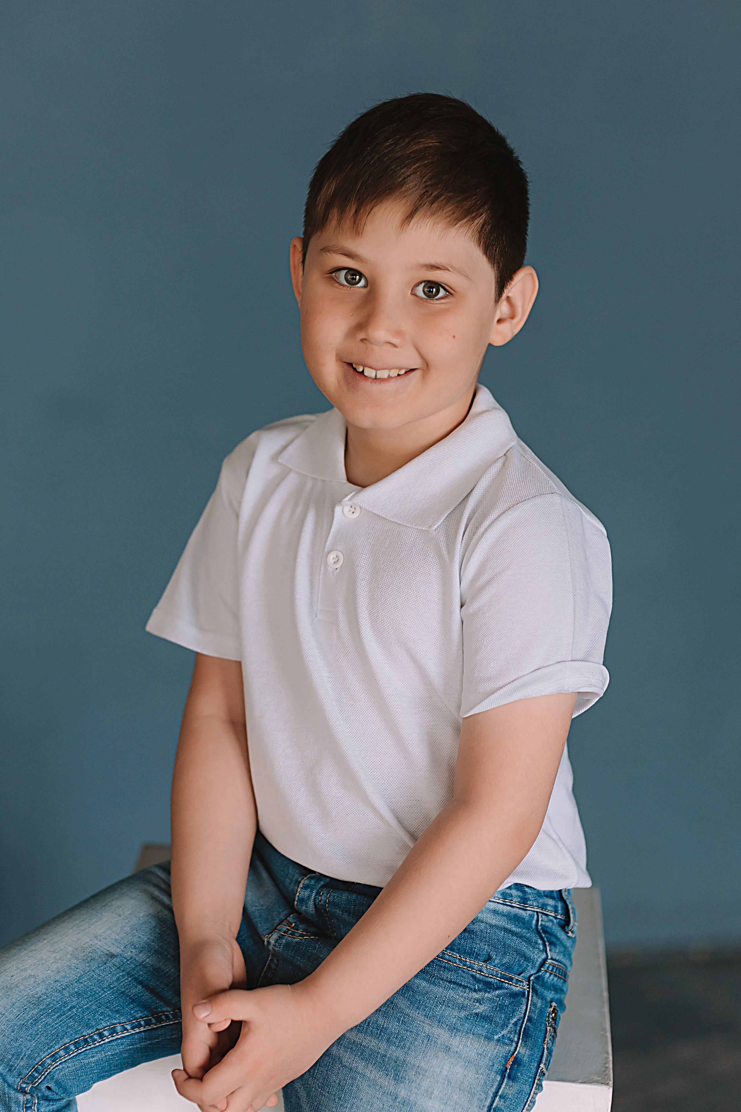 Садик в фотостудии. Семейный фотограф Тюмень, фотограф на роды Салмина Мария