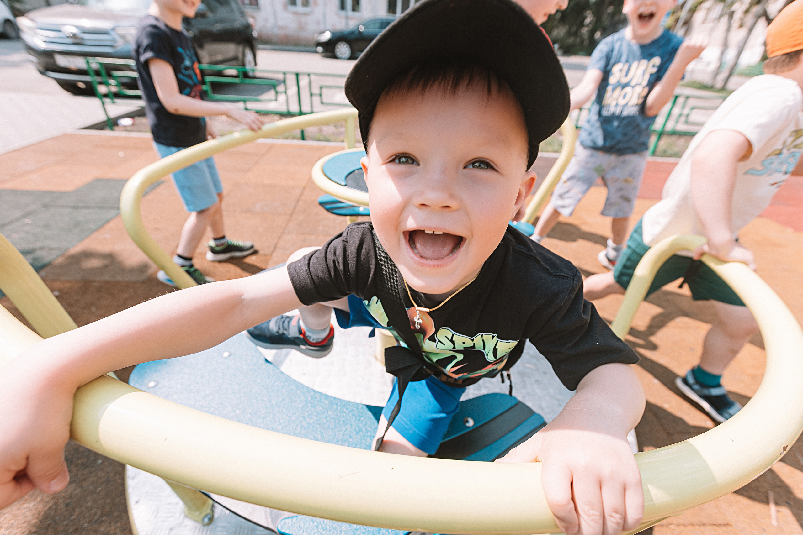 Один день в саду (частный). Семейный фотограф Тюмень, фотограф на роды Салмина Мария