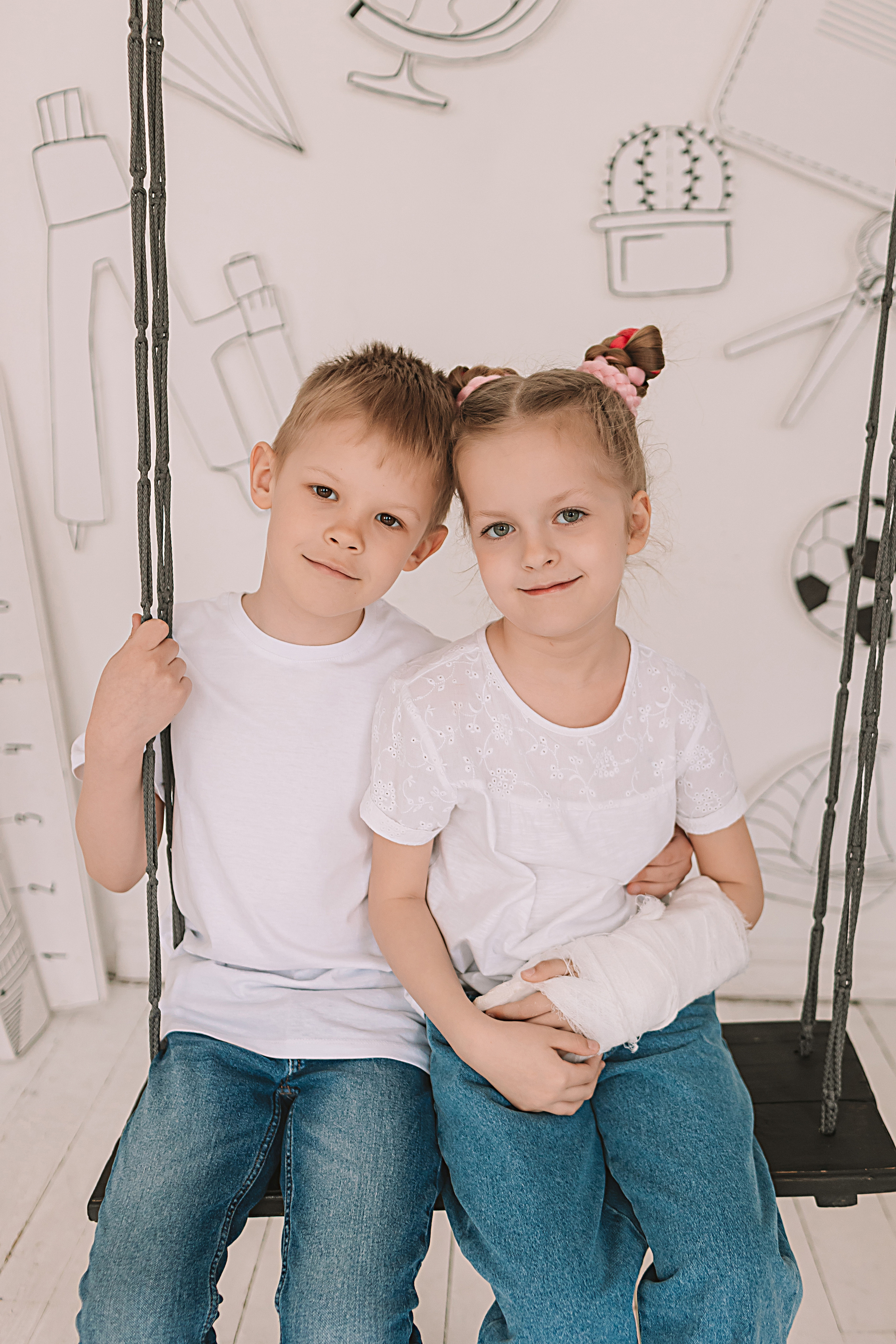 Садик в фотостудии. Семейный фотограф Тюмень, фотограф на роды Салмина Мария