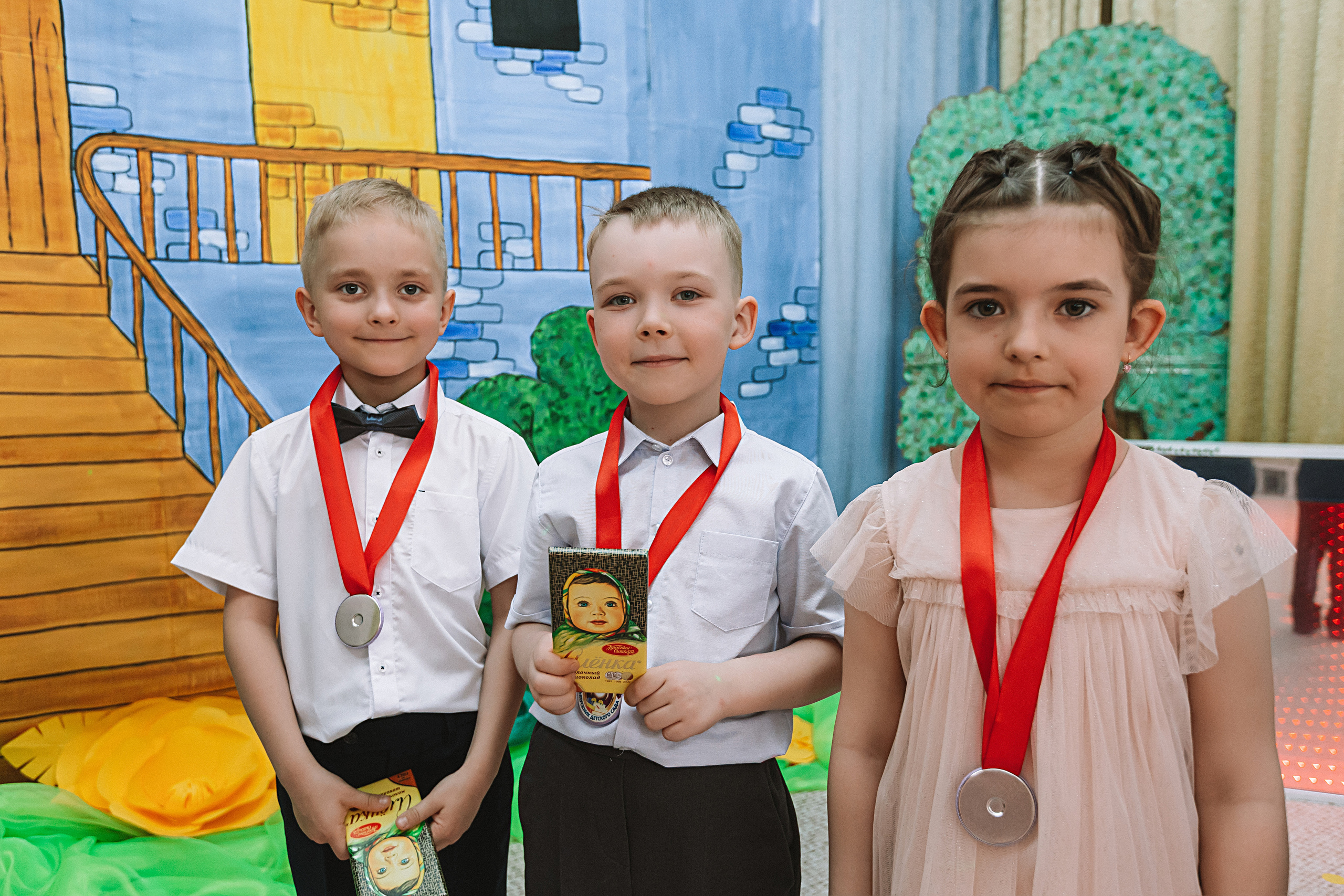 Выпускной детский сад. Семейный фотограф Тюмень, фотограф на роды Салмина Мария