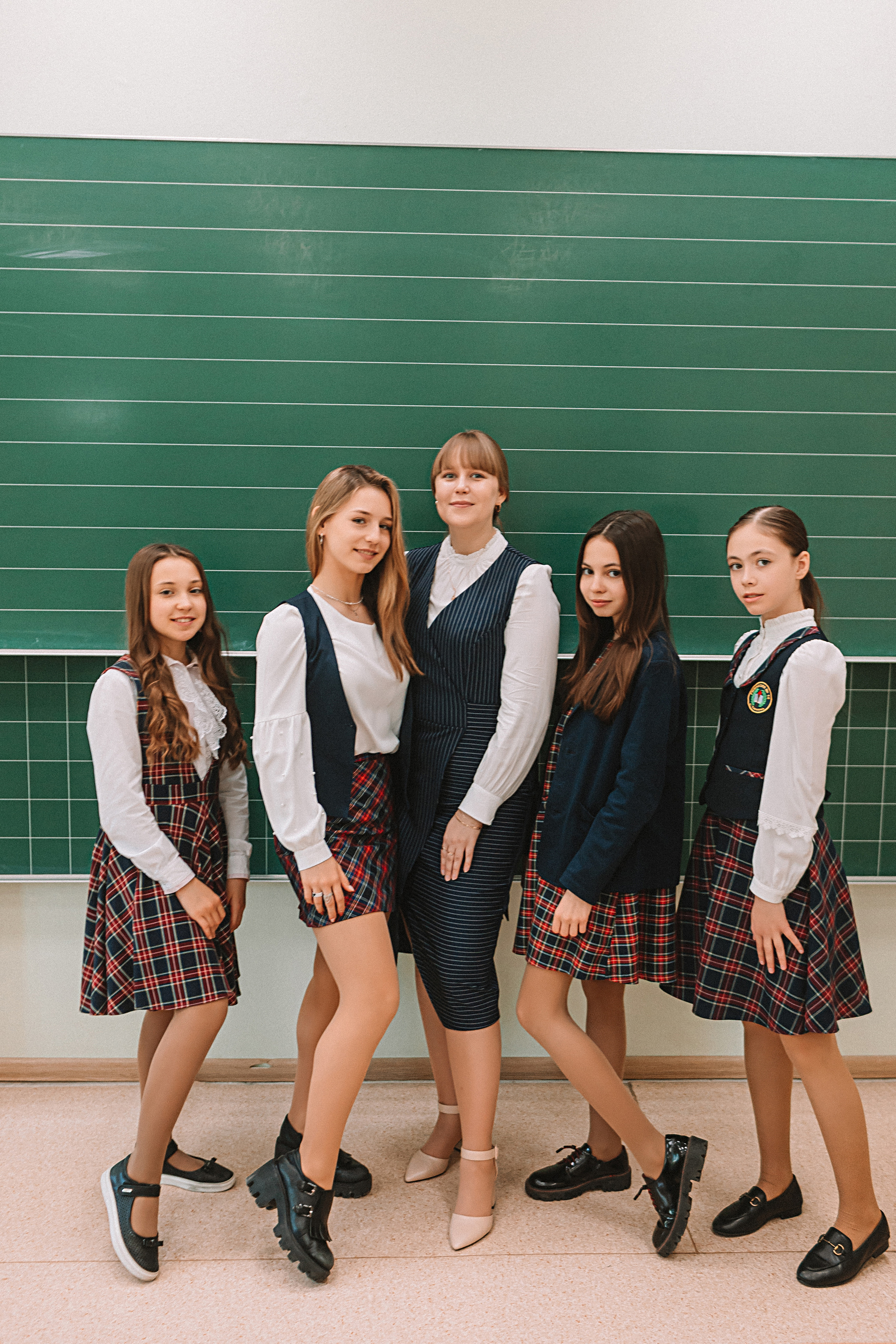 7 класс в кабинете. Семейный фотограф Тюмень, фотограф на роды Салмина Мария