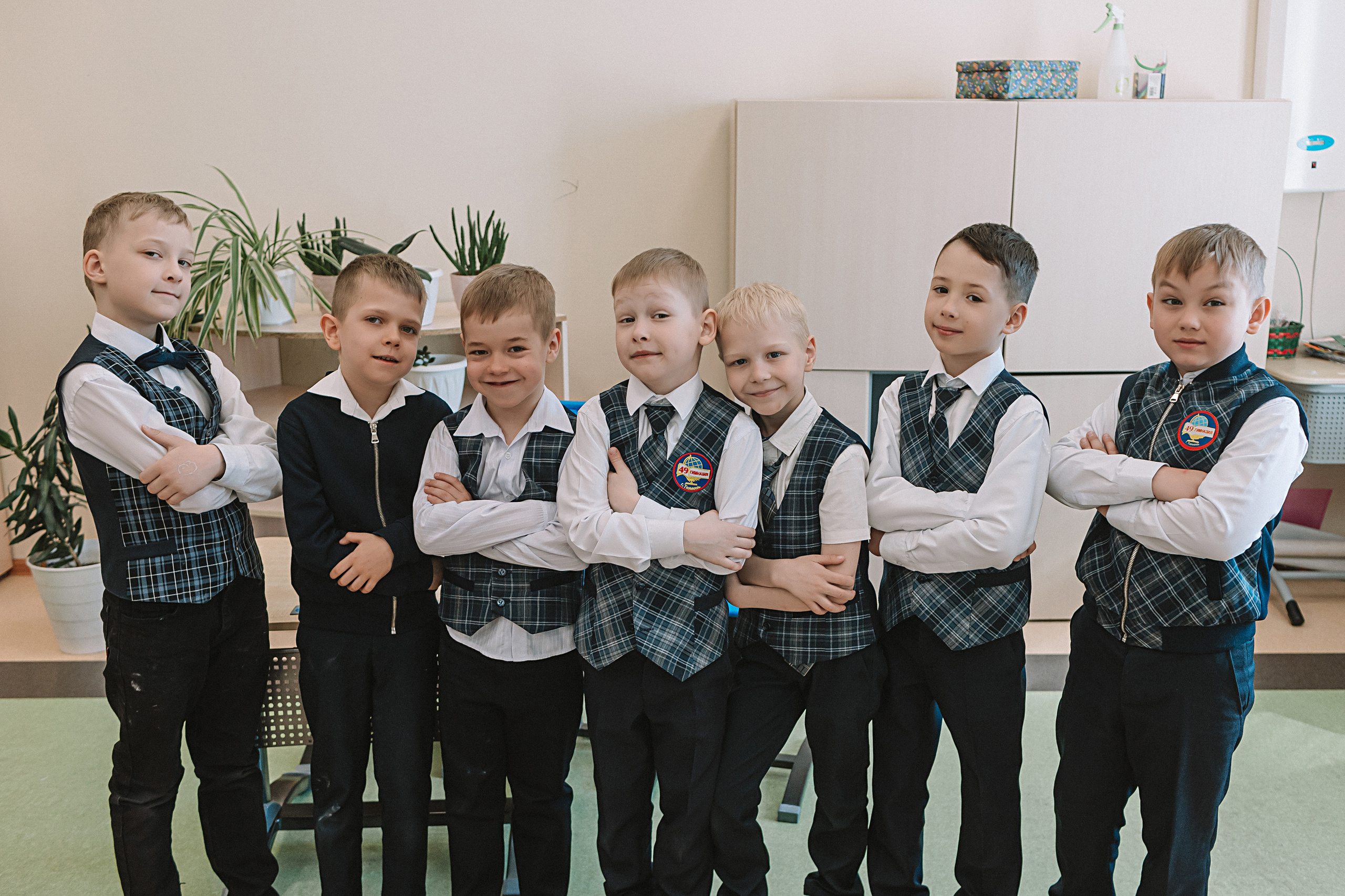 1 класс в кабинете. Семейный фотограф Тюмень, фотограф на роды Салмина Мария