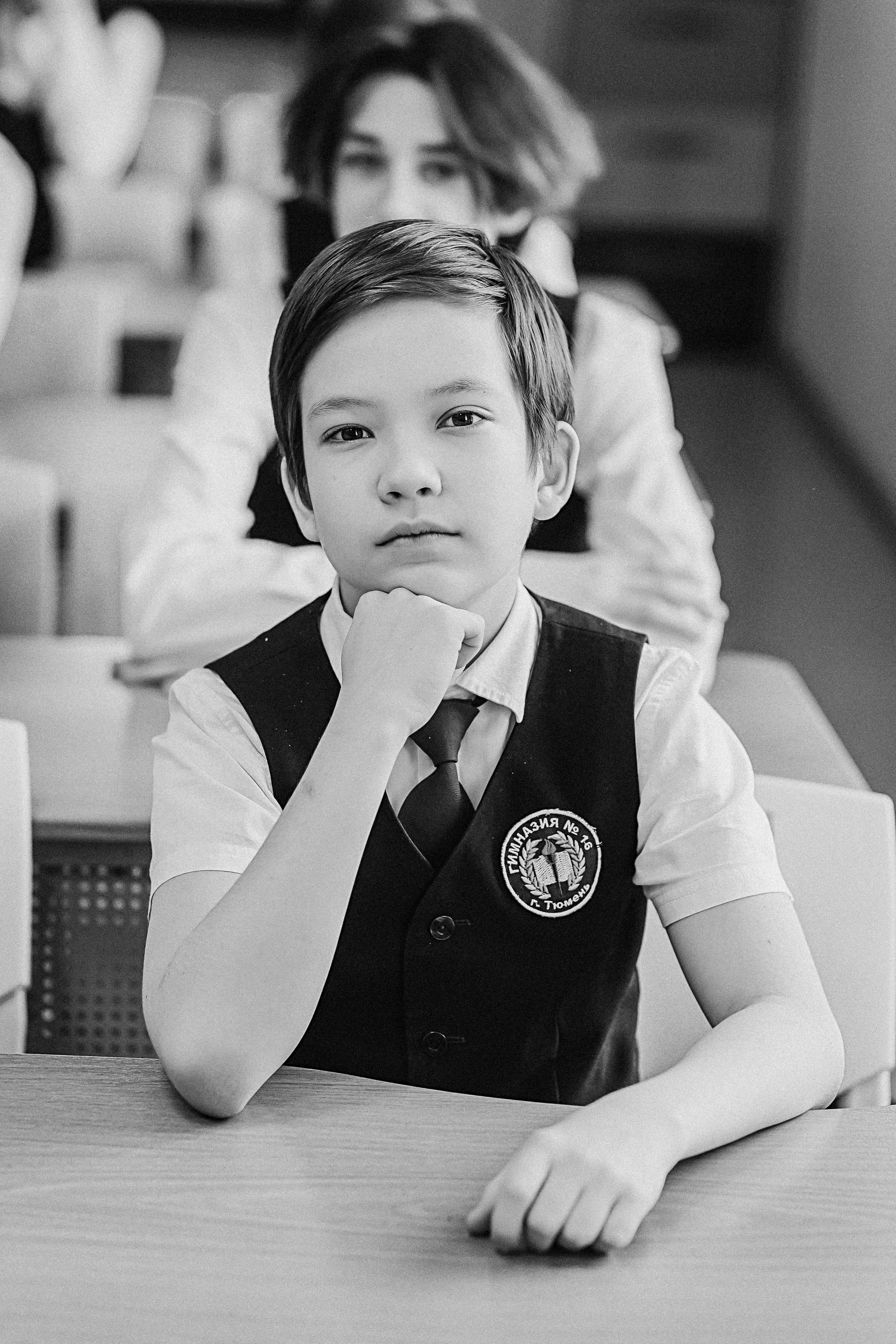 7 класс в кабинете. Семейный фотограф Тюмень, фотограф на роды Салмина Мария