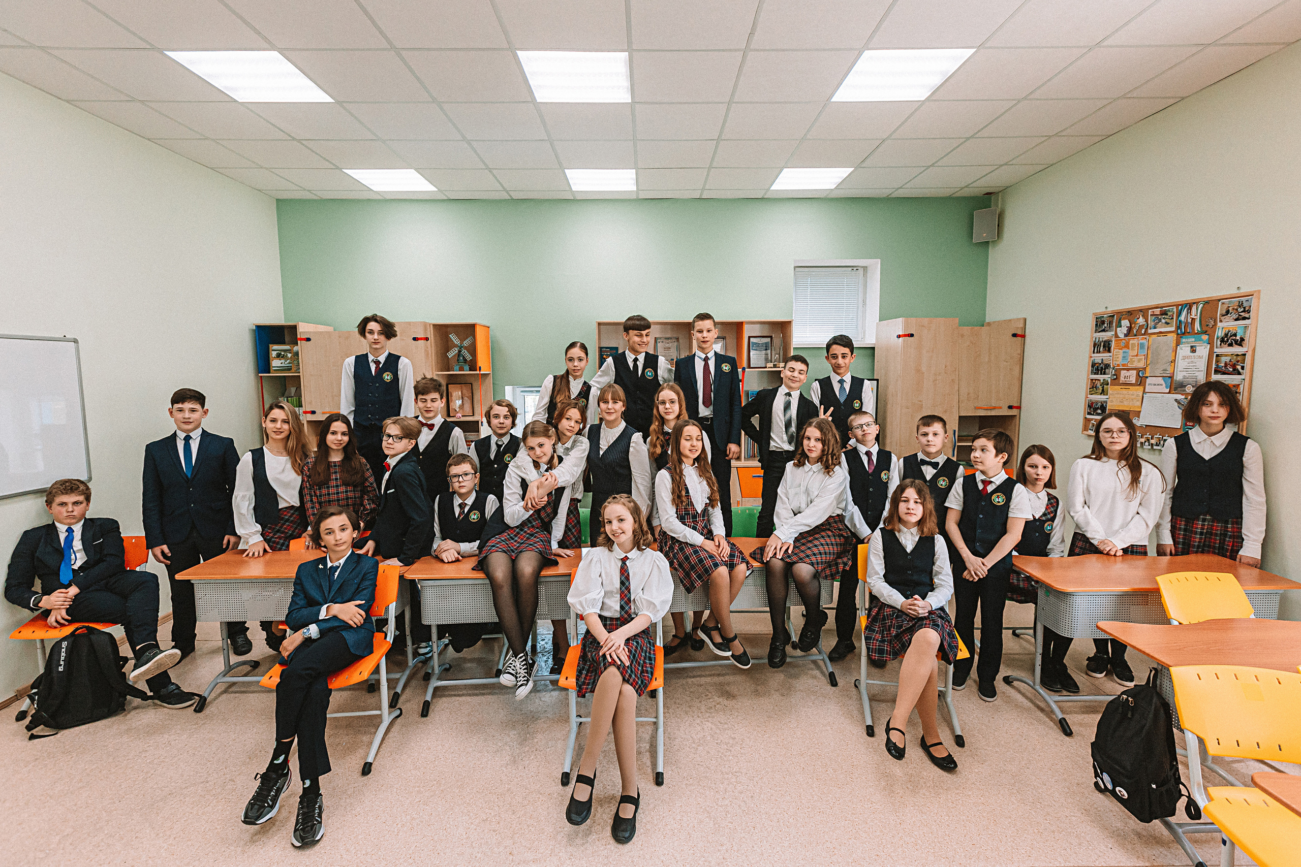 7 класс в кабинете. Семейный фотограф Тюмень, фотограф на роды Салмина Мария