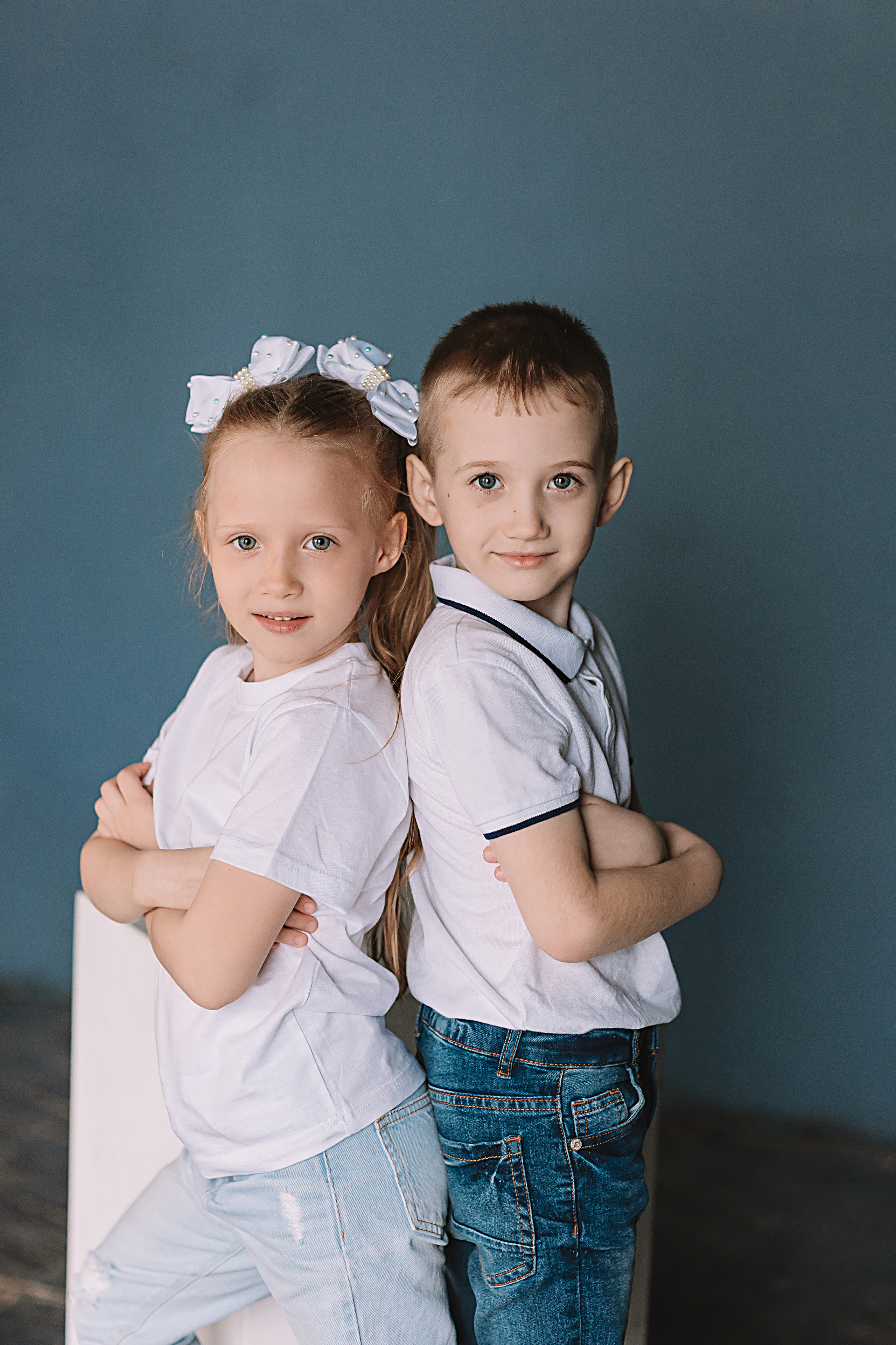 Садик в фотостудии. Семейный фотограф Тюмень, фотограф на роды Салмина Мария