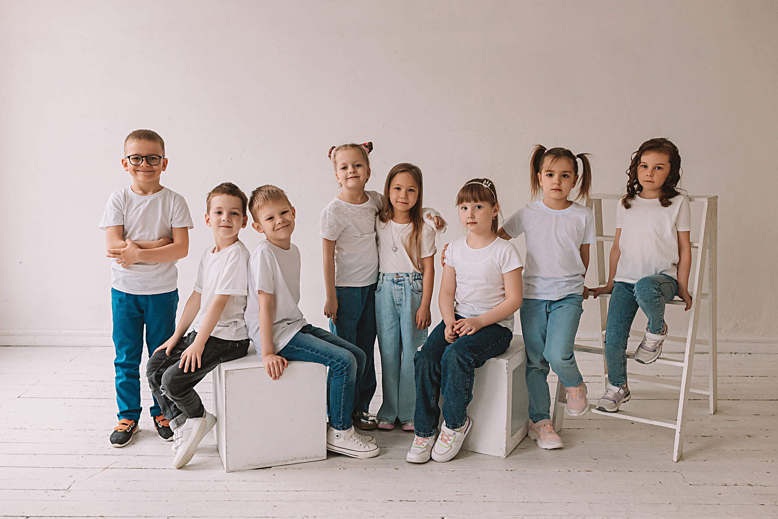 Садик в фотостудии. Семейный фотограф Тюмень, фотограф на роды Салмина Мария