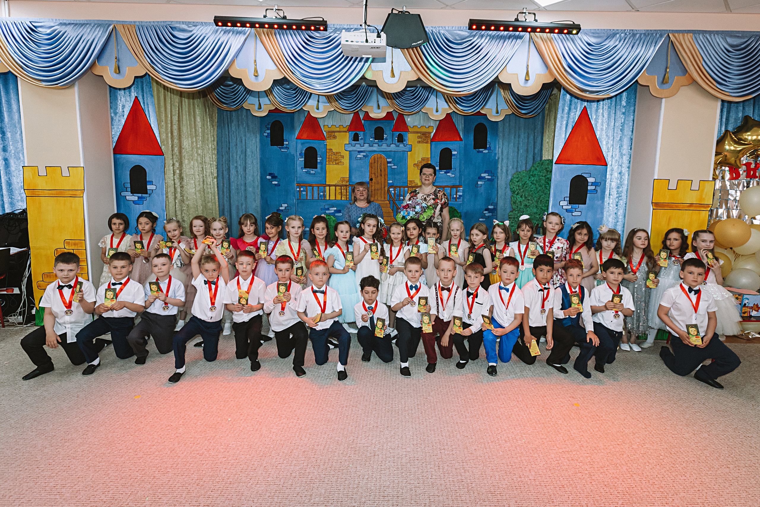 Выпускной детский сад. Семейный фотограф Тюмень, фотограф на роды Салмина Мария