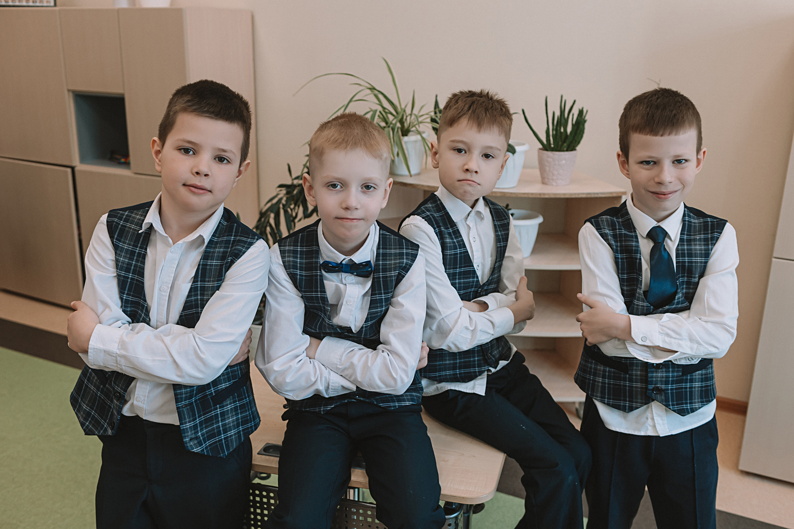 1 класс в кабинете. Семейный фотограф Тюмень, фотограф на роды Салмина Мария