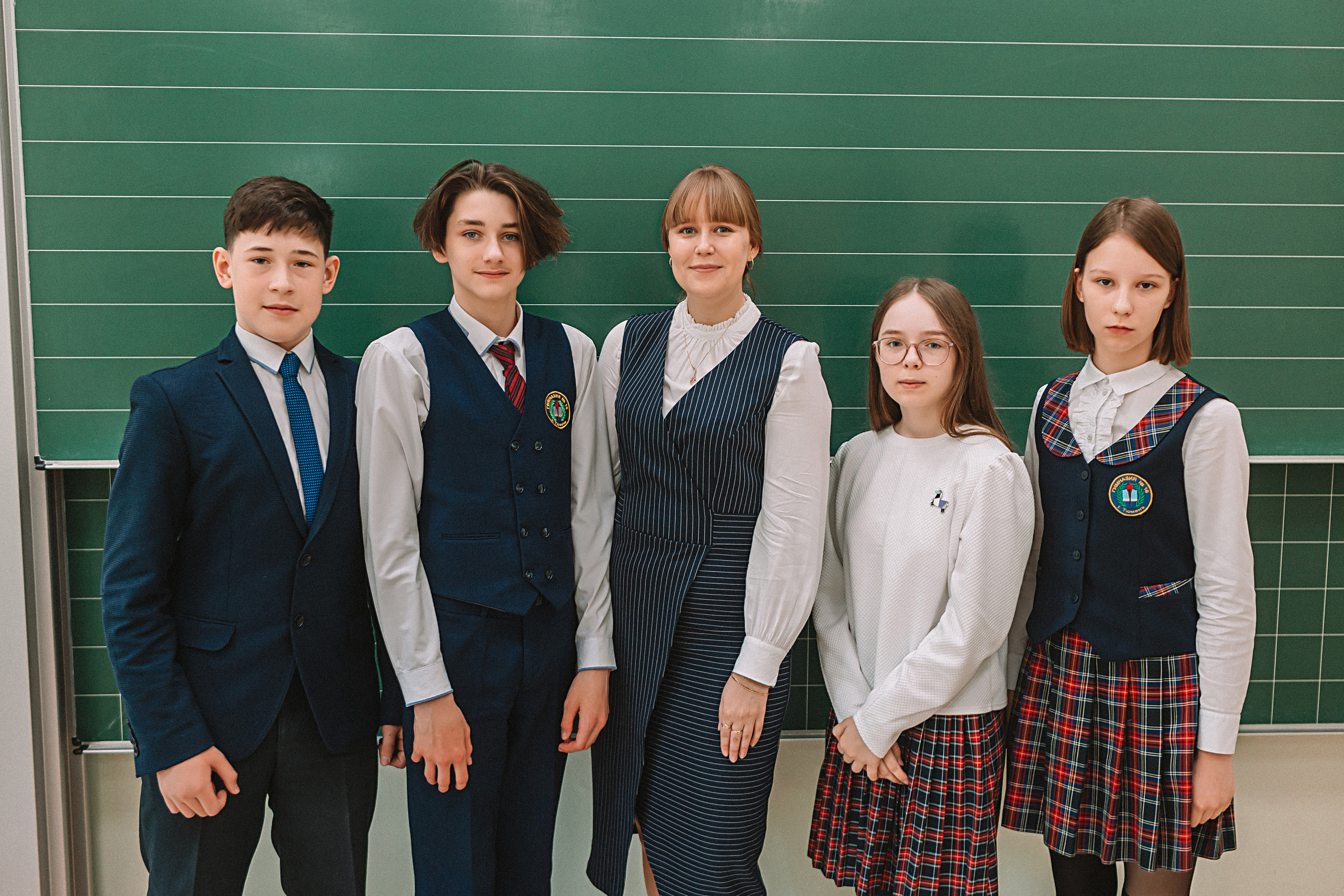 7 класс в кабинете. Семейный фотограф Тюмень, фотограф на роды Салмина Мария