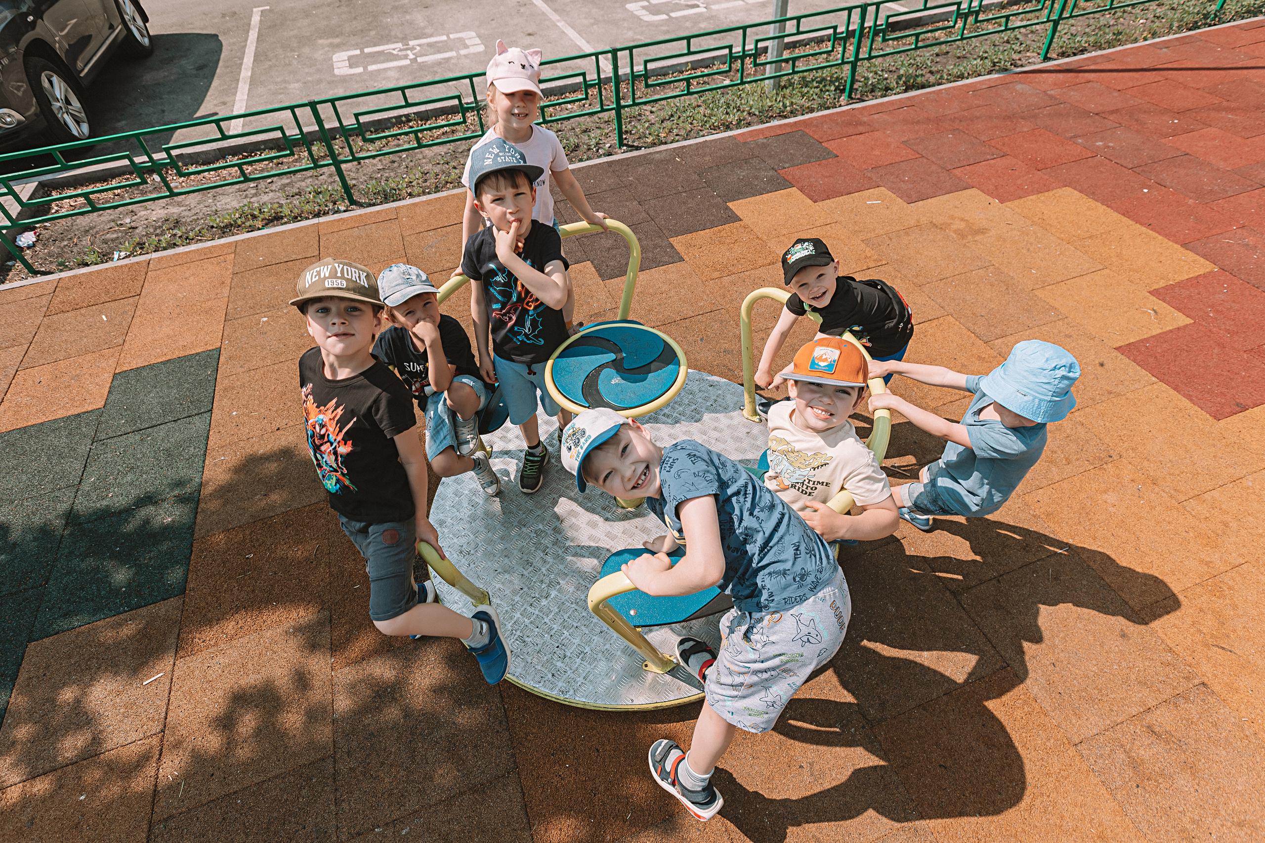 Один день в саду (частный). Семейный фотограф Тюмень, фотограф на роды Салмина Мария