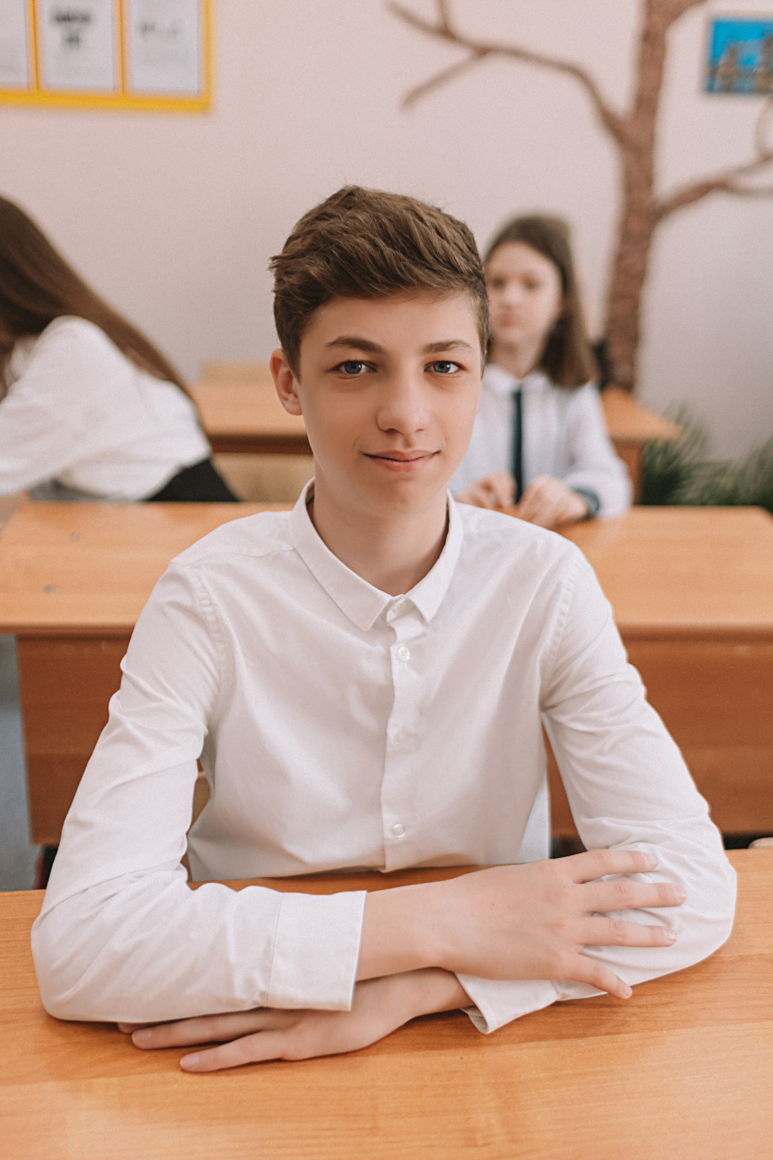 7 класс в стенах школы. Семейный фотограф Тюмень, фотограф на роды Салмина Мария