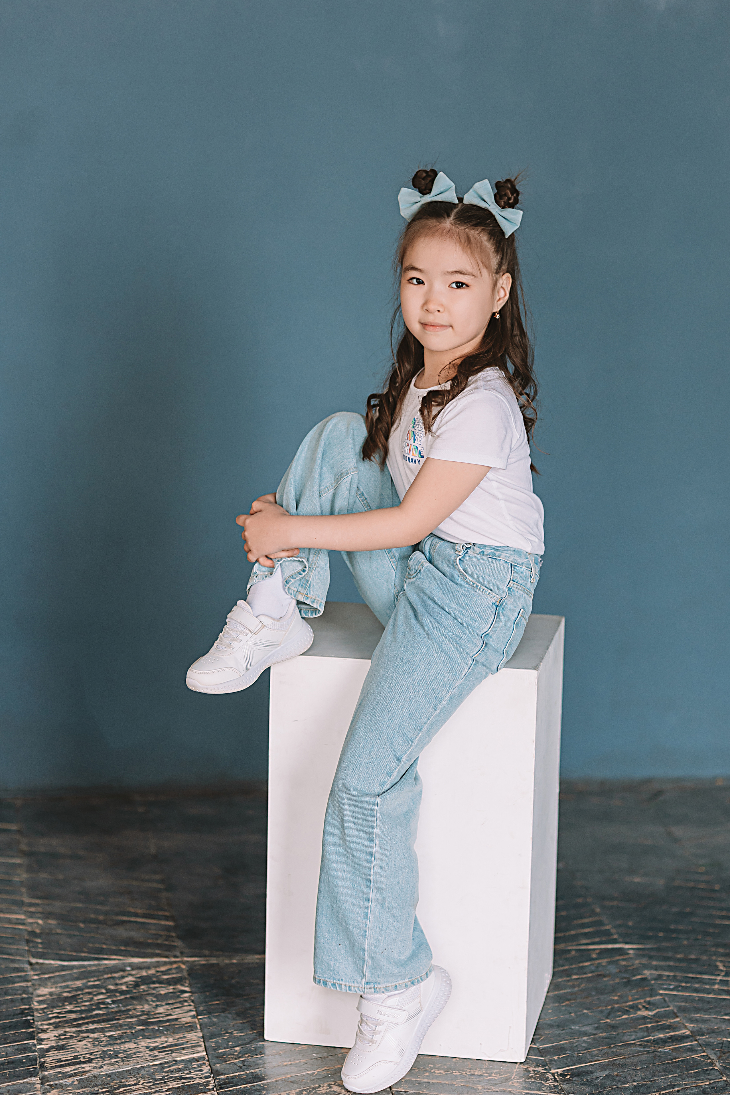 Садик в фотостудии. Семейный фотограф Тюмень, фотограф на роды Салмина Мария