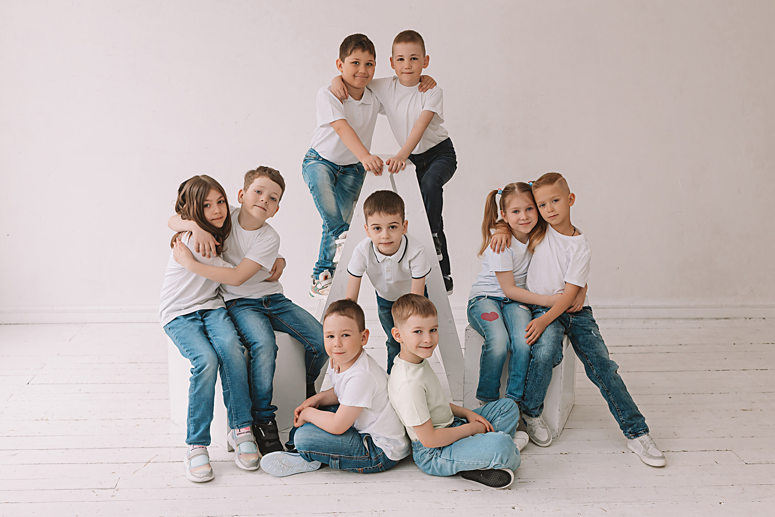 Садик в фотостудии. Семейный фотограф Тюмень, фотограф на роды Салмина Мария