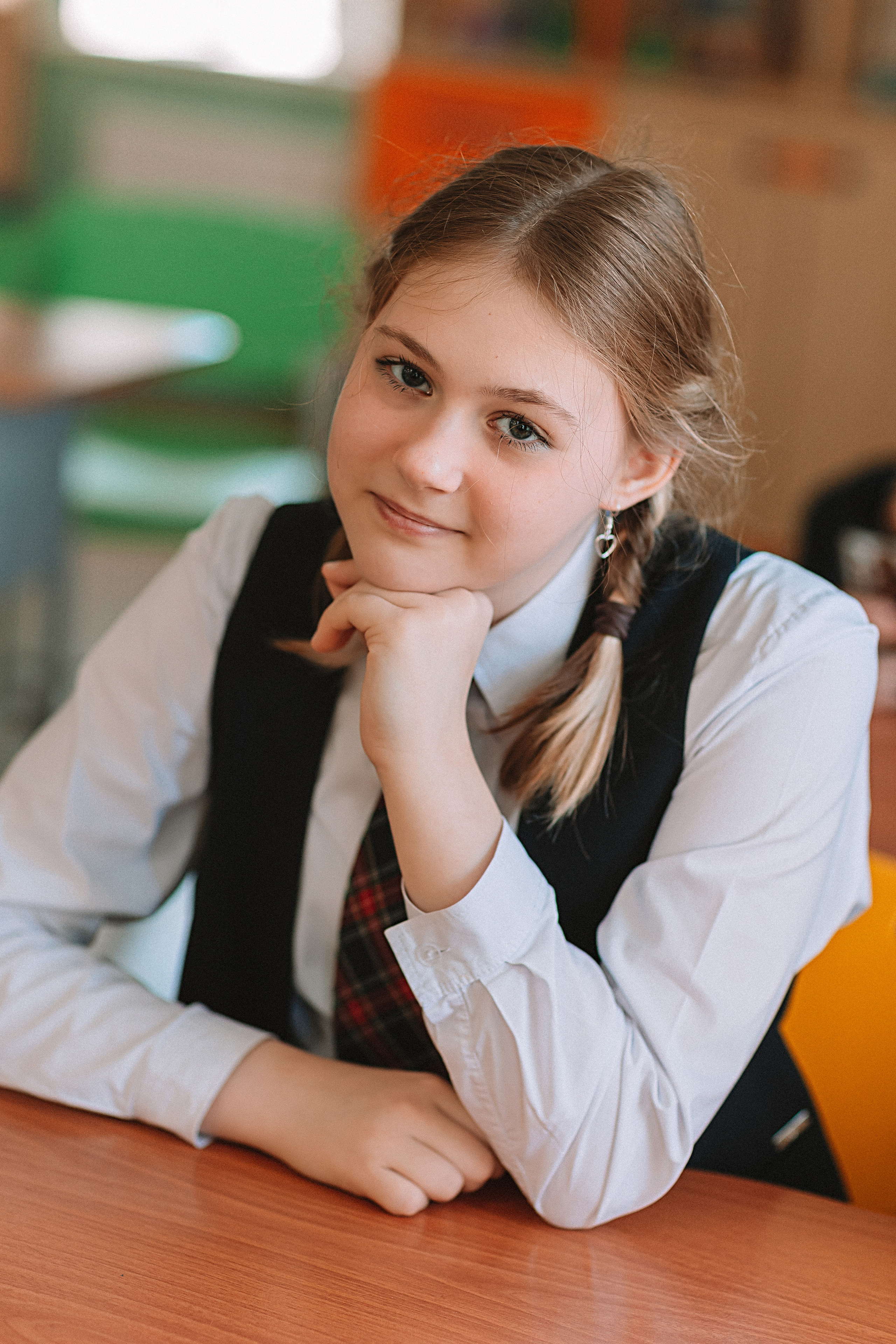 7 класс в кабинете. Семейный фотограф Тюмень, фотограф на роды Салмина Мария