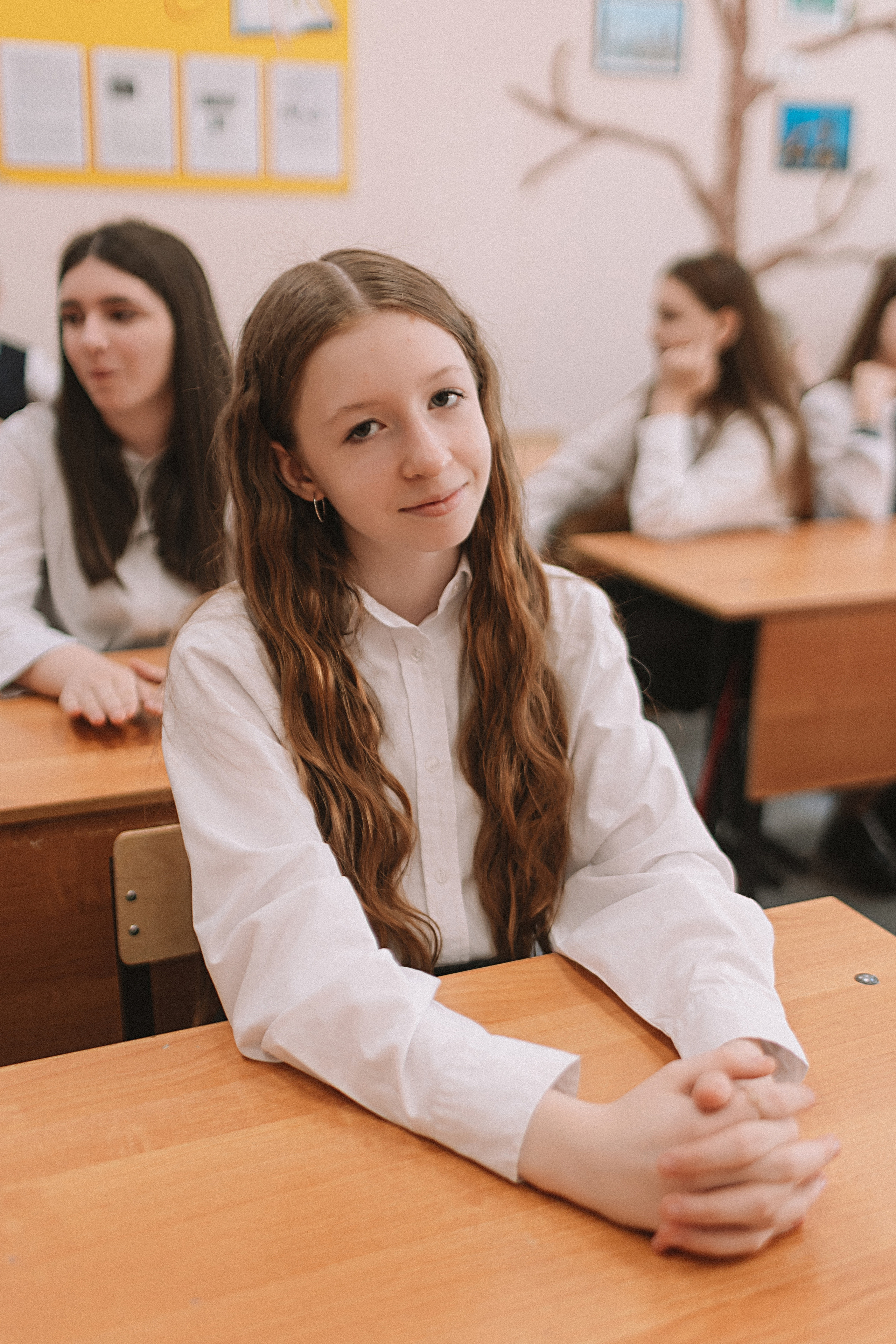 7 класс в стенах школы. Семейный фотограф Тюмень, фотограф на роды Салмина Мария