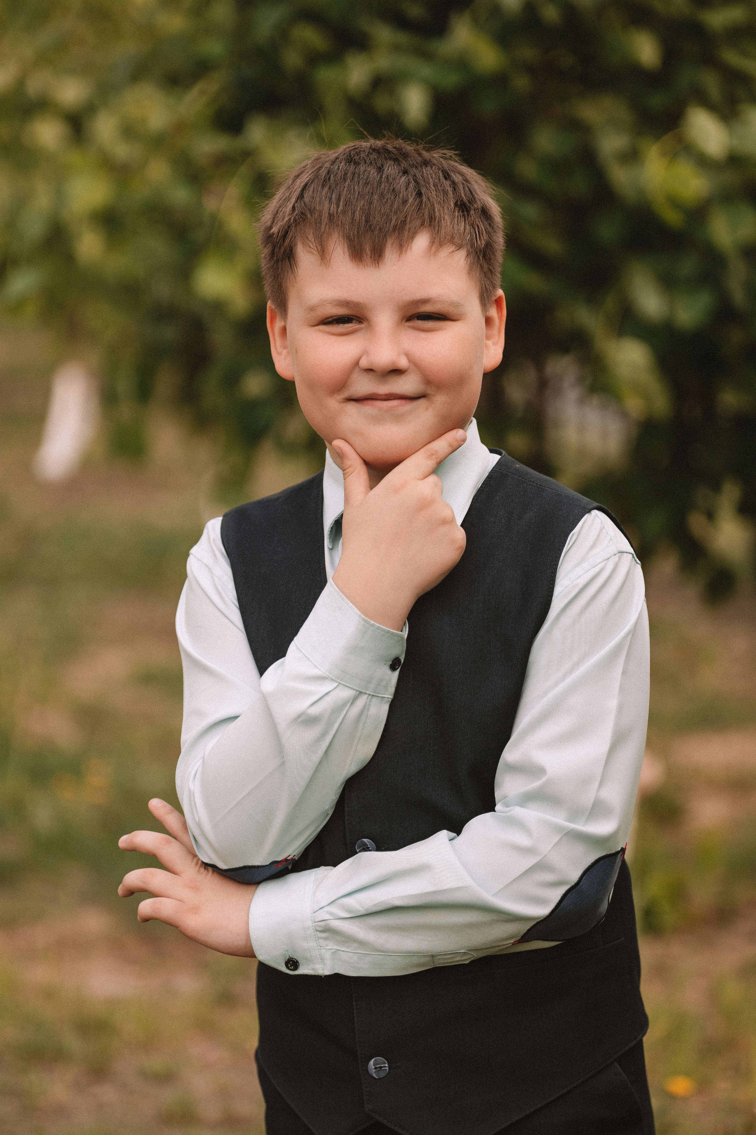 3 класс у школы. Семейный фотограф Тюмень, фотограф на роды Салмина Мария