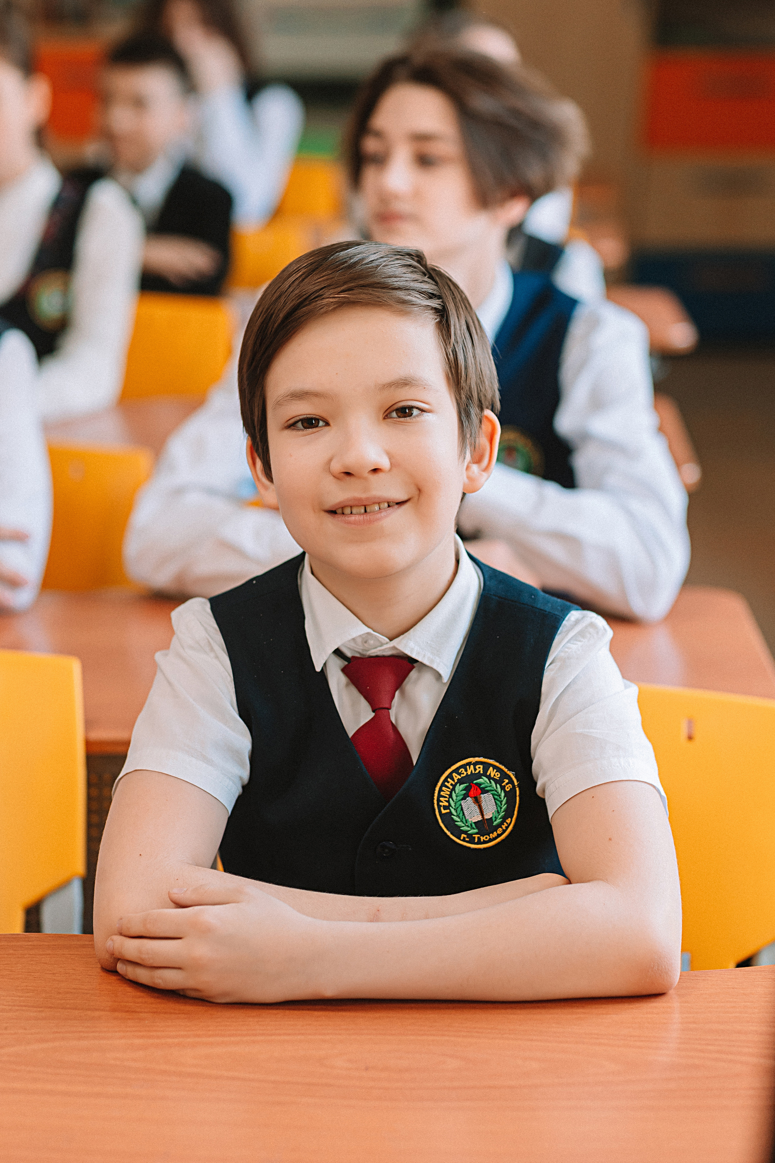 7 класс в кабинете. Семейный фотограф Тюмень, фотограф на роды Салмина Мария