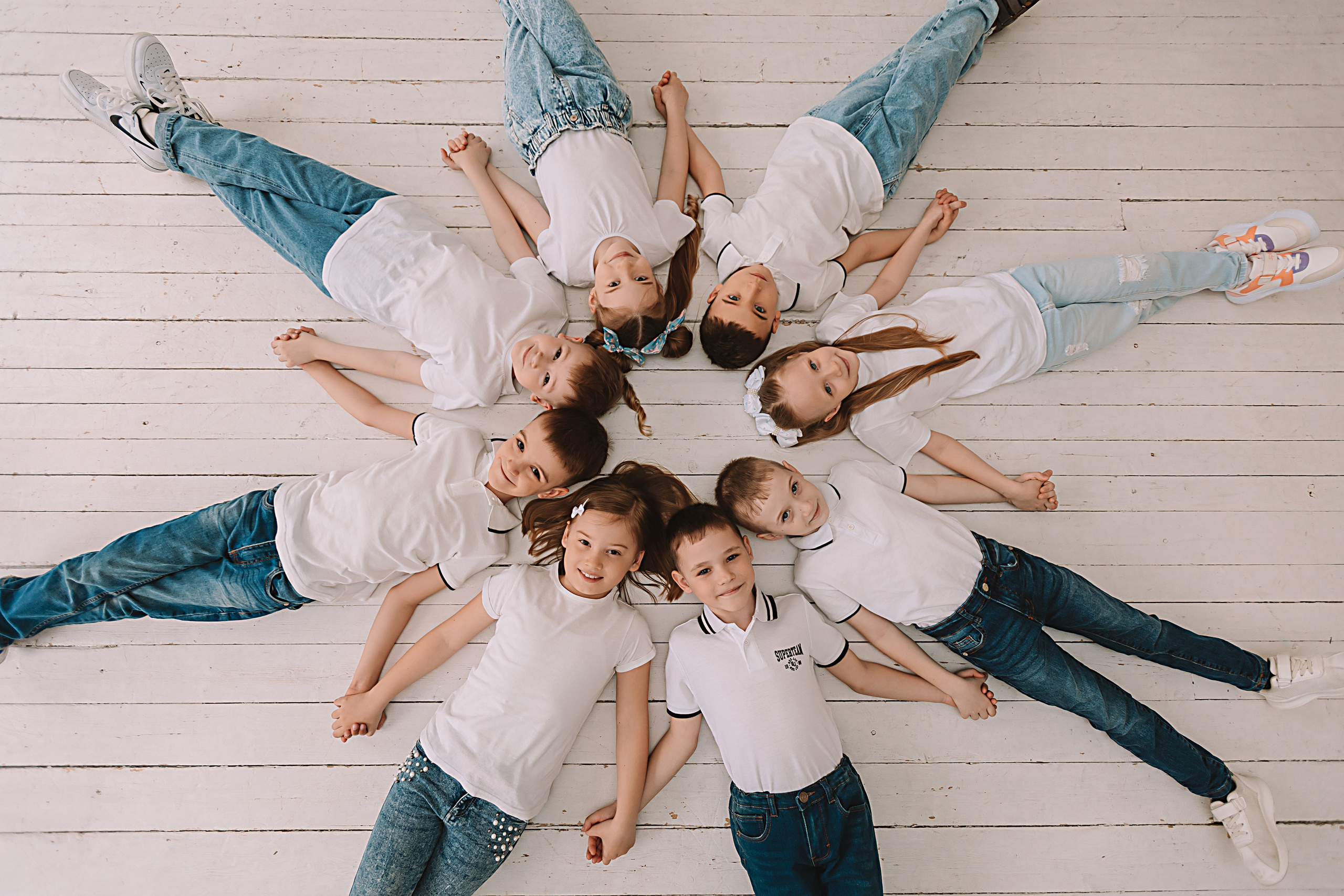 Садик в фотостудии. Семейный фотограф Тюмень, фотограф на роды Салмина Мария