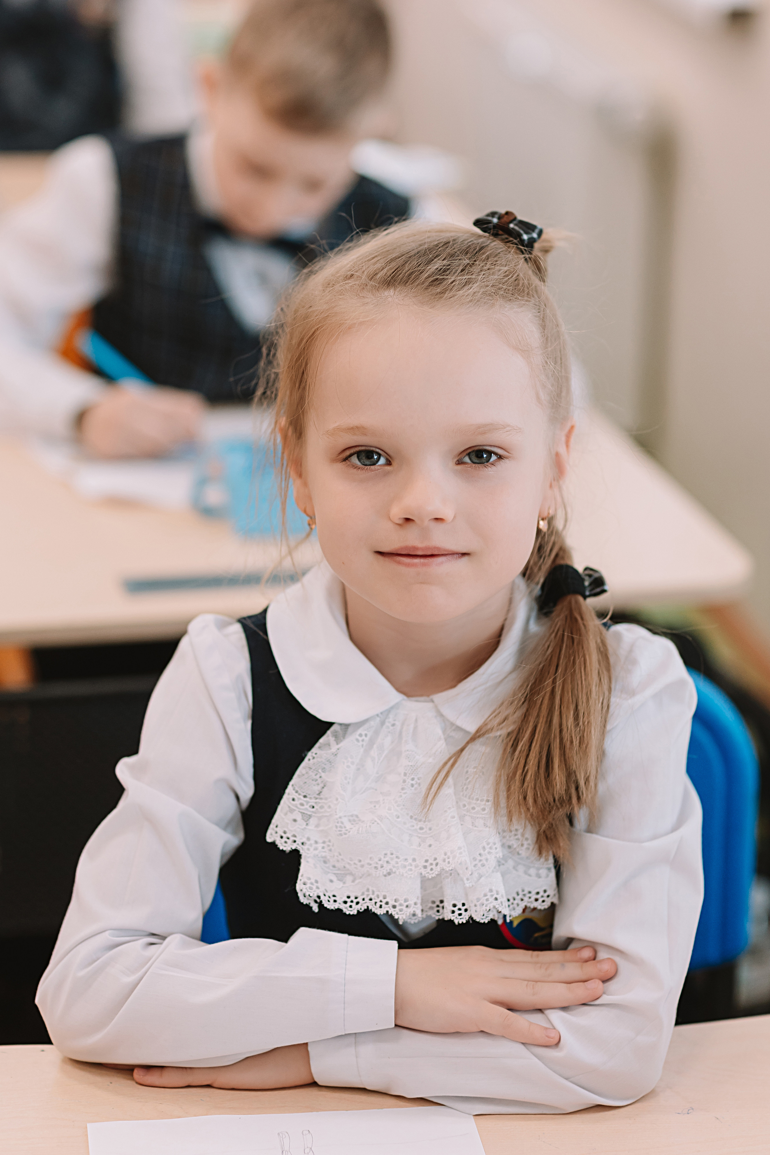 1 класс в кабинете. Семейный фотограф Тюмень, фотограф на роды Салмина Мария