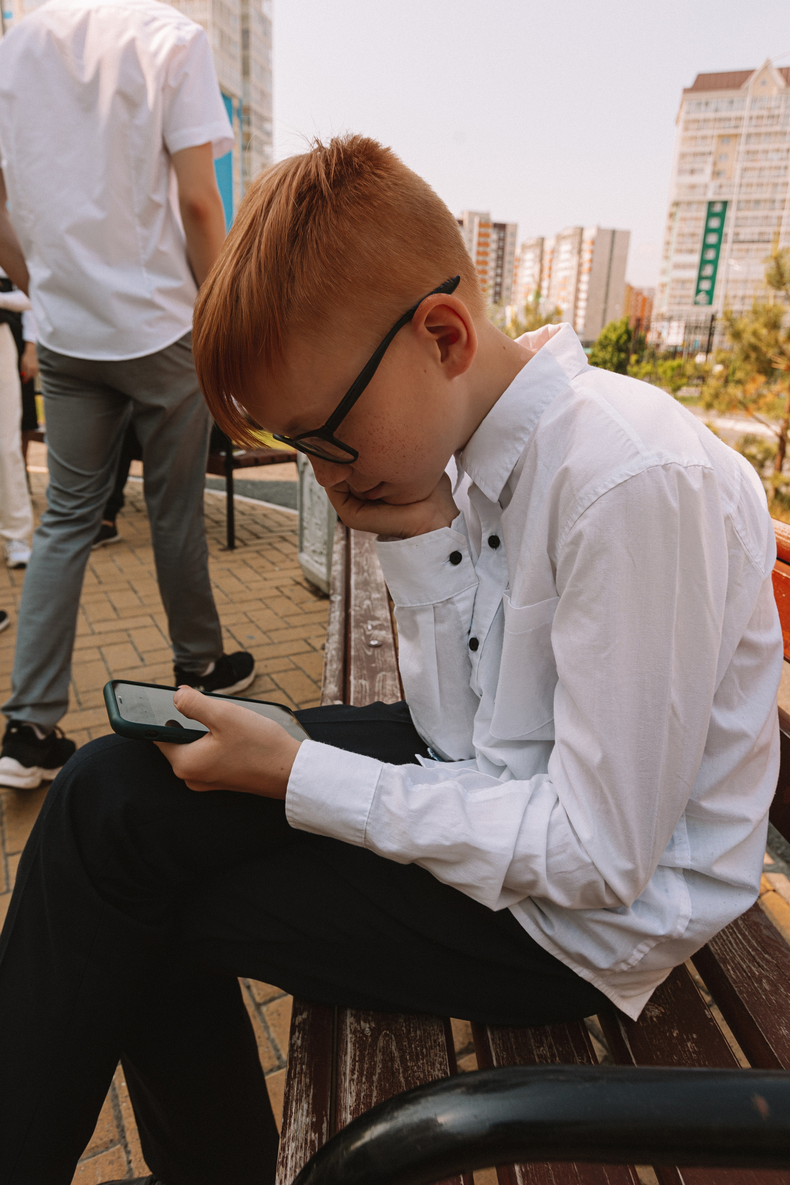 7 класс на улице. Семейный фотограф Тюмень, фотограф на роды Салмина Мария