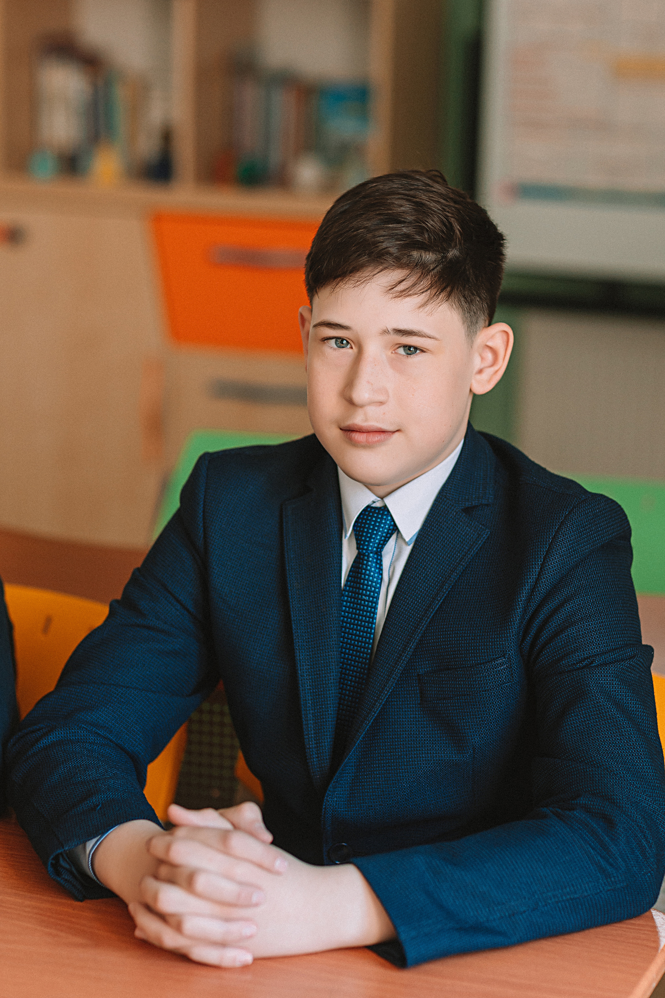 7 класс в кабинете. Семейный фотограф Тюмень, фотограф на роды Салмина Мария