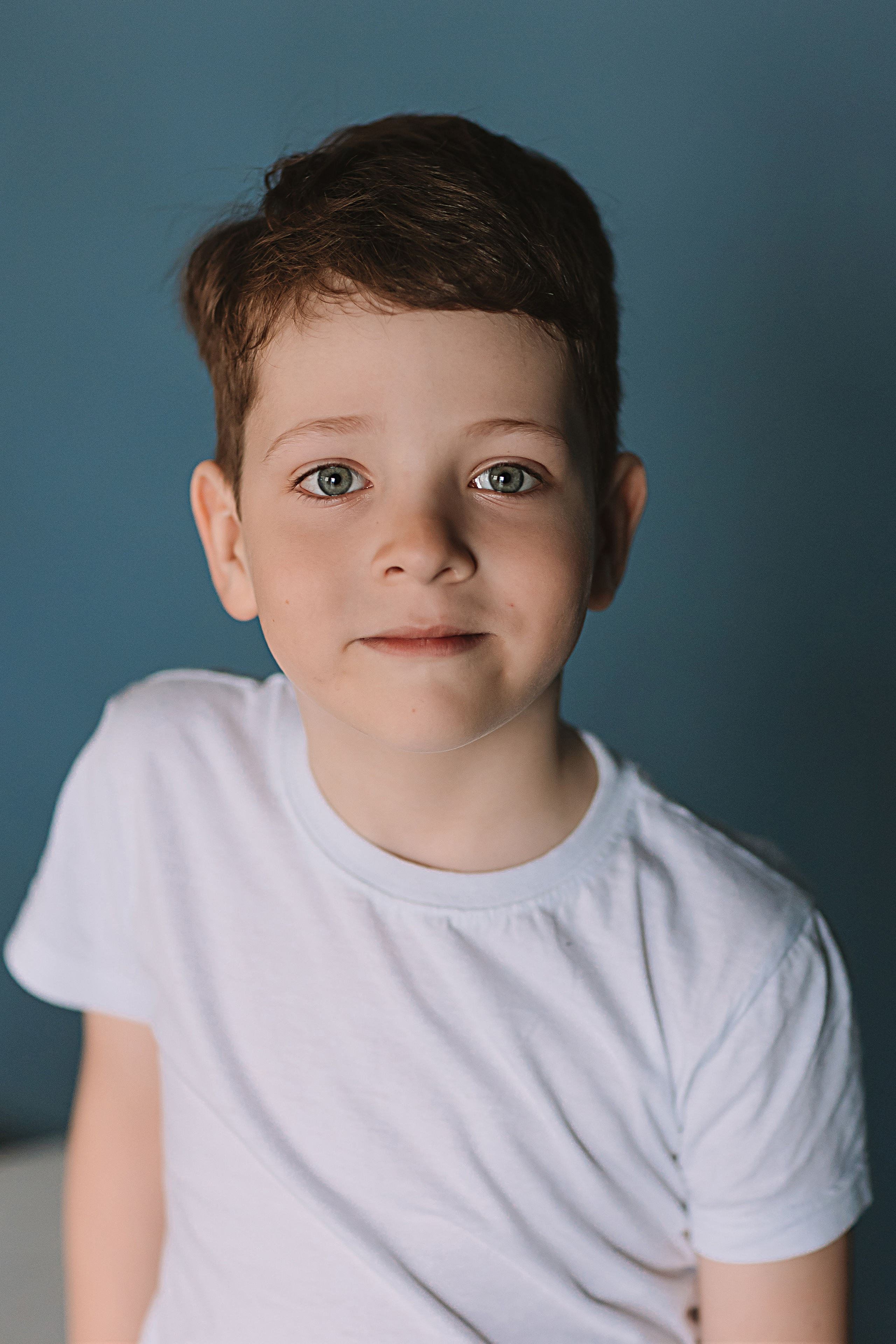 Садик в фотостудии. Семейный фотограф Тюмень, фотограф на роды Салмина Мария