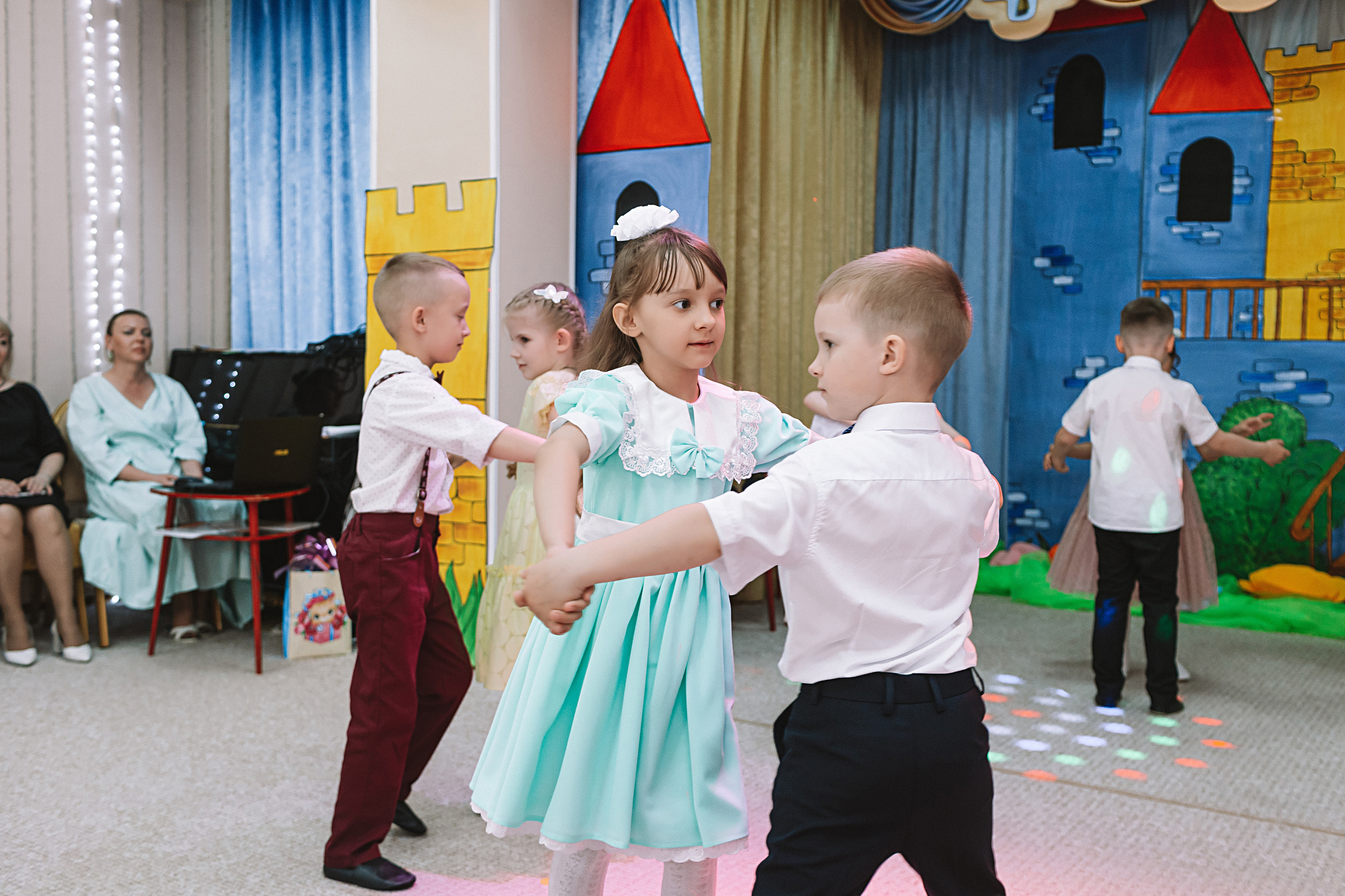 Выпускной детский сад. Семейный фотограф Тюмень, фотограф на роды Салмина Мария