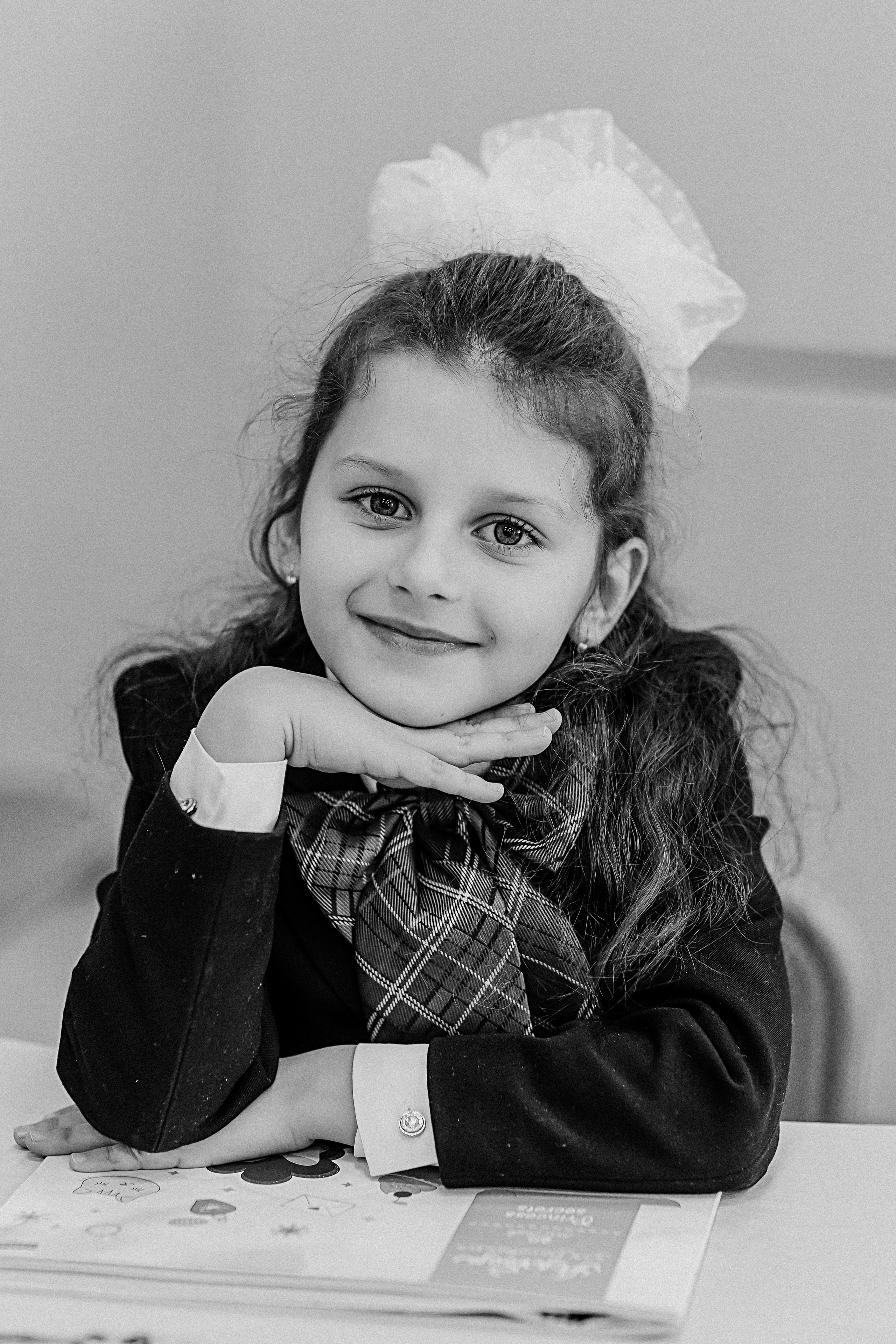 1 класс в кабинете. Семейный фотограф Тюмень, фотограф на роды Салмина Мария