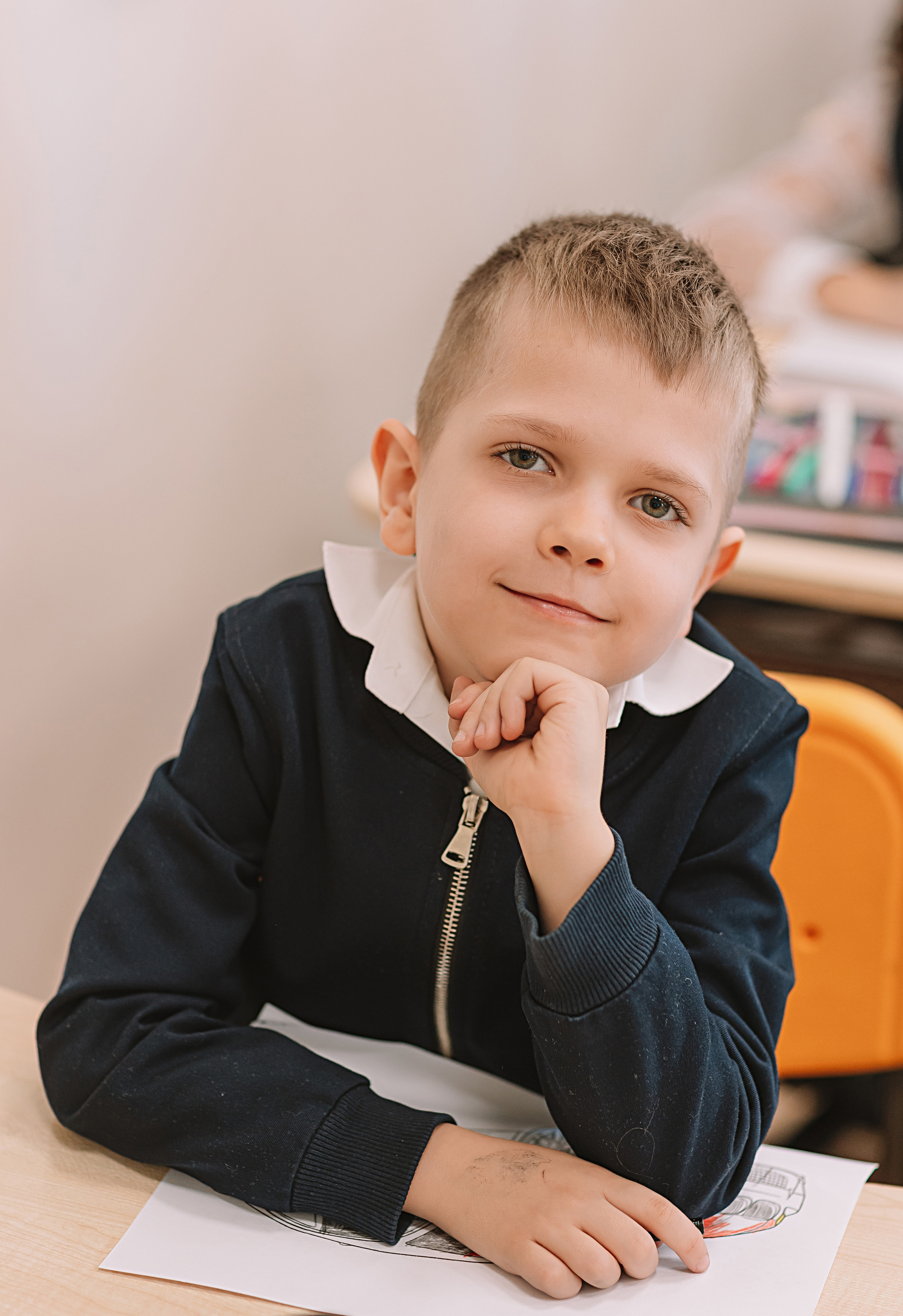 1 класс в кабинете. Семейный фотограф Тюмень, фотограф на роды Салмина Мария