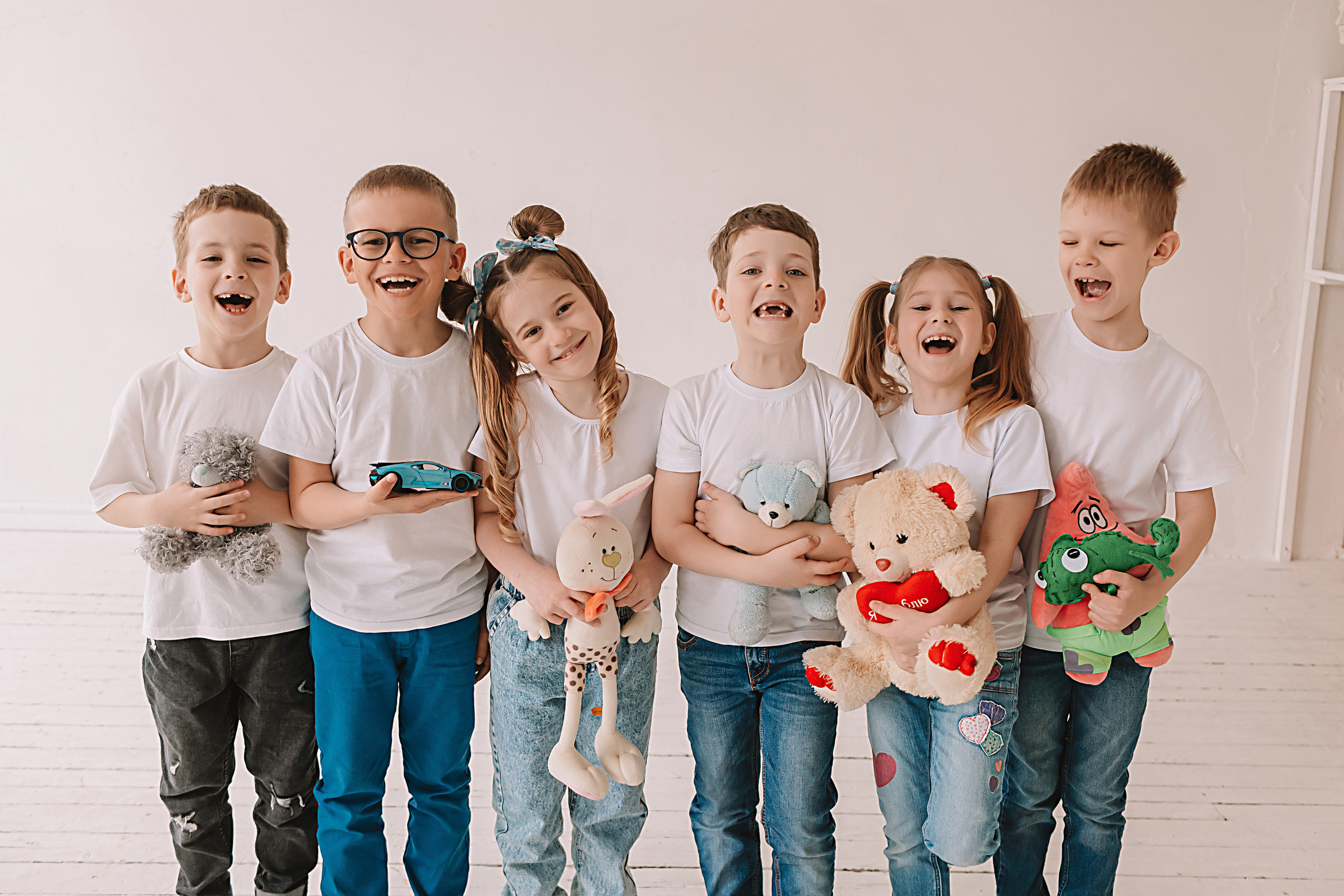 Садик в фотостудии. Семейный фотограф Тюмень, фотограф на роды Салмина Мария