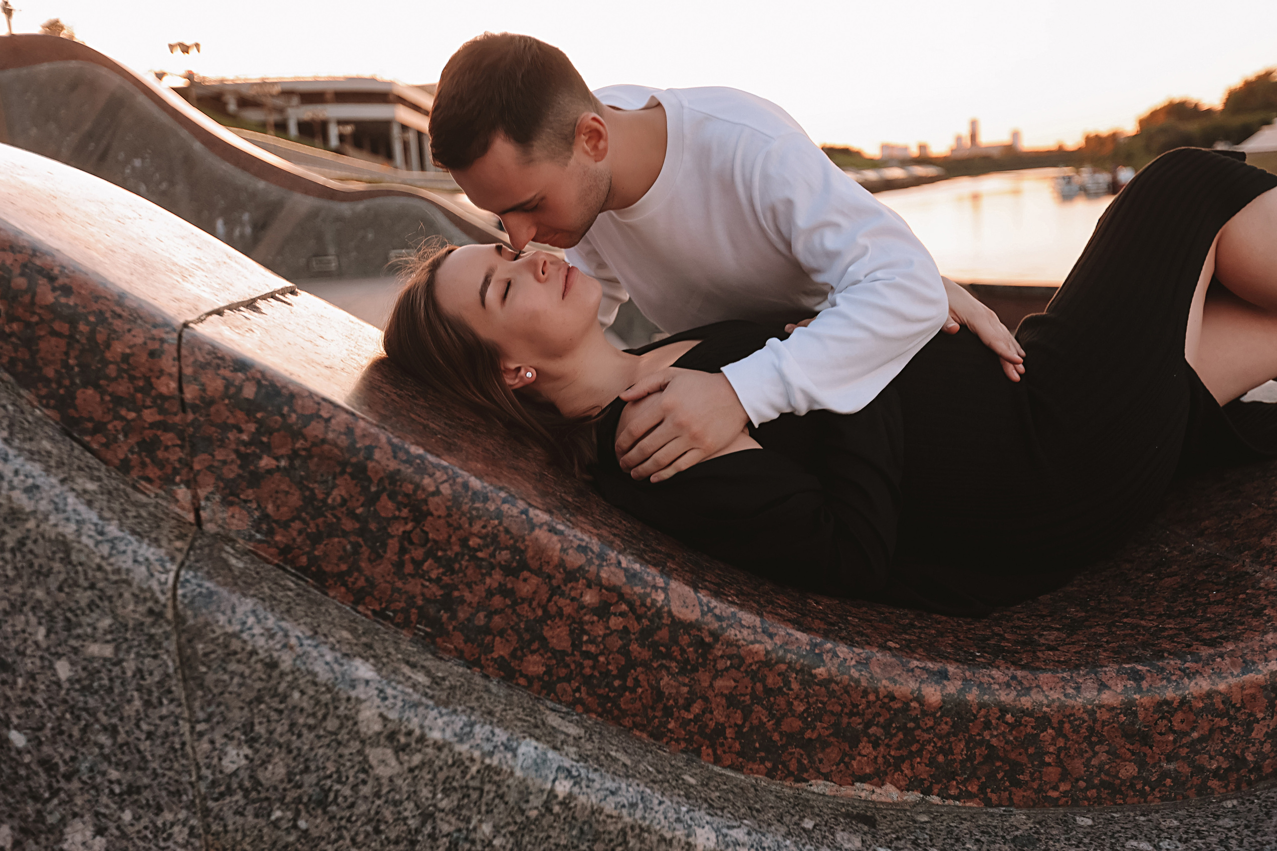 Беременность (центр города). Семейный фотограф Тюмень, фотограф на роды Салмина Мария