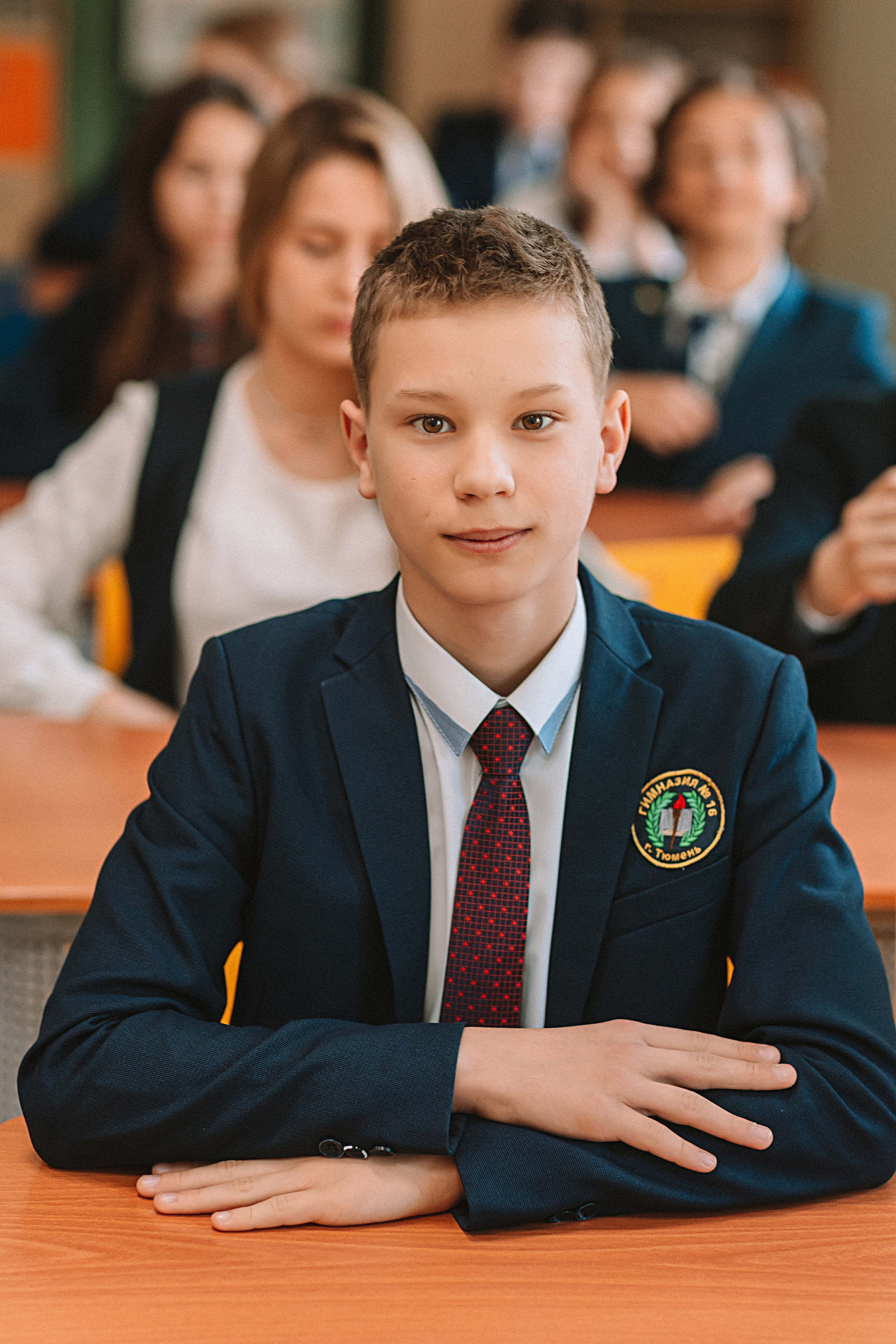 7 класс в кабинете. Семейный фотограф Тюмень, фотограф на роды Салмина Мария