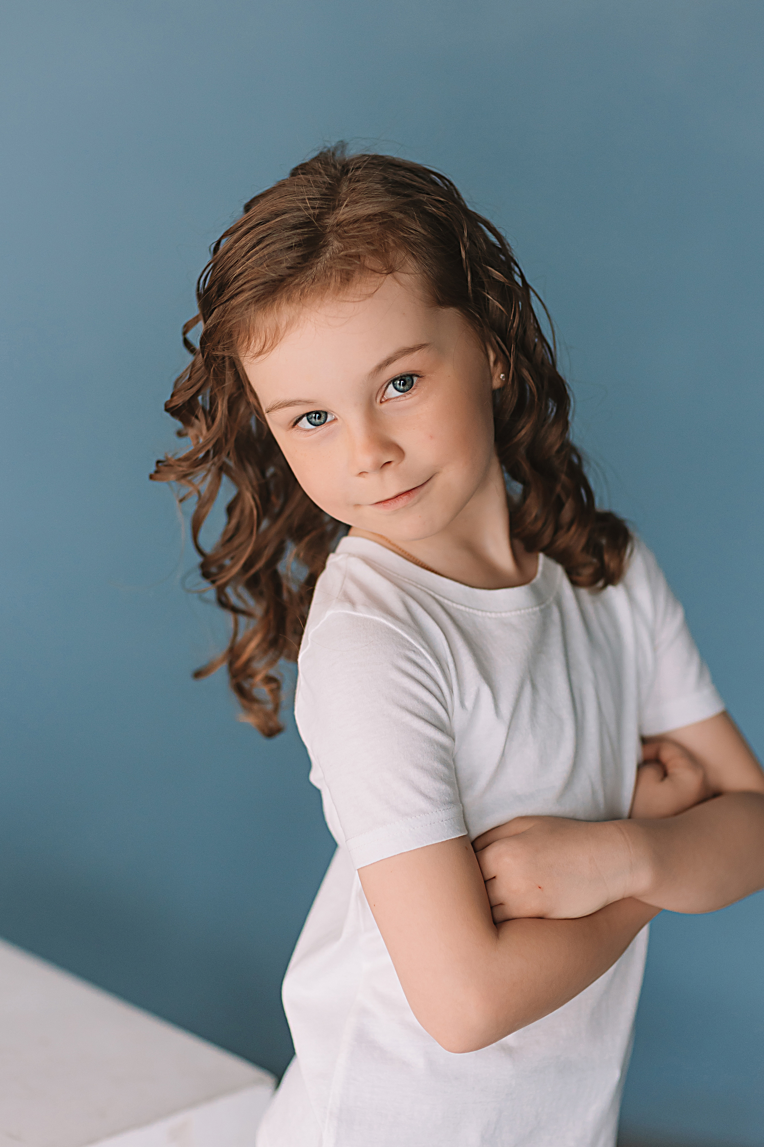 Садик в фотостудии. Семейный фотограф Тюмень, фотограф на роды Салмина Мария