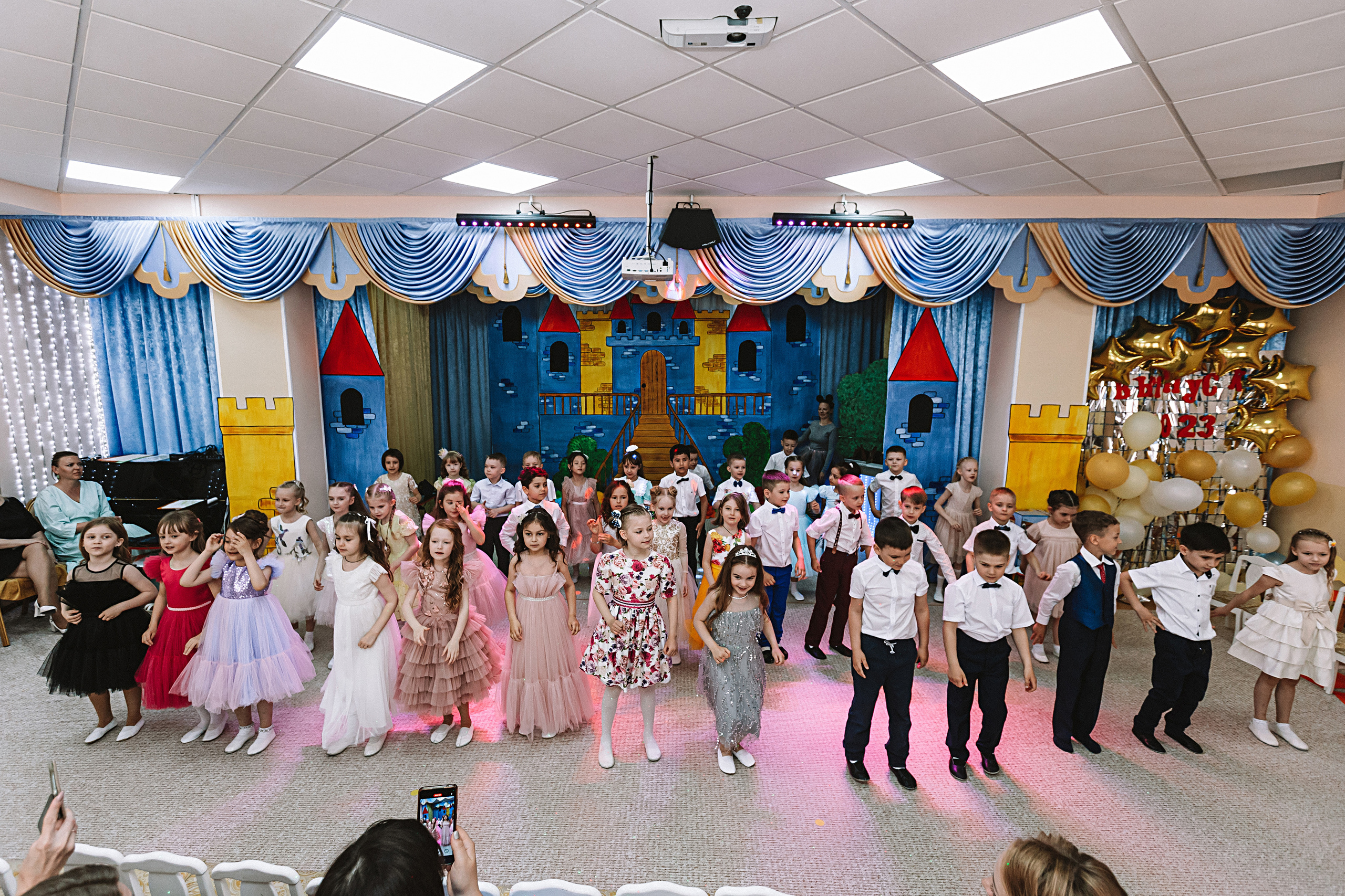 Выпускной детский сад. Семейный фотограф Тюмень, фотограф на роды Салмина Мария