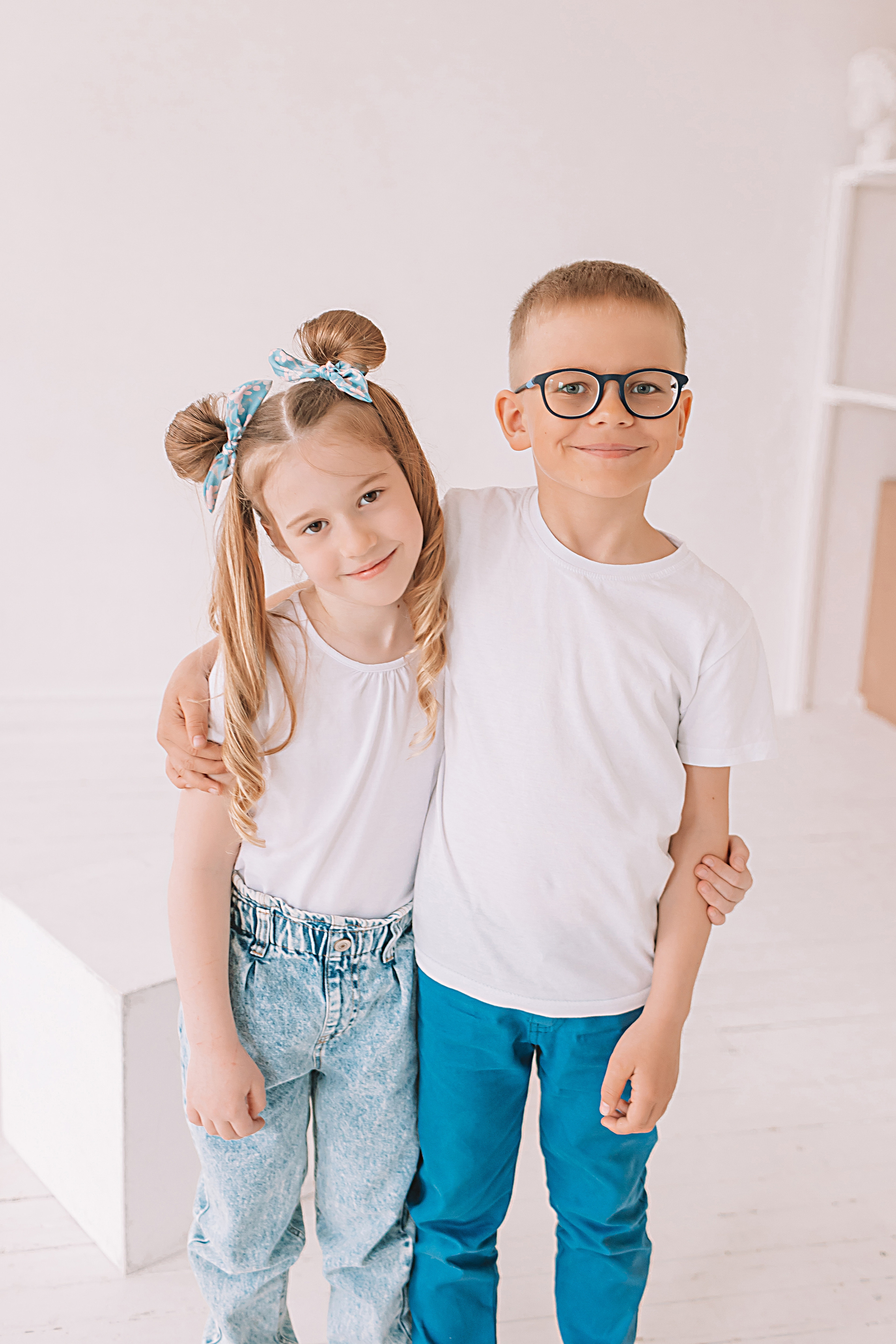 Садик в фотостудии. Семейный фотограф Тюмень, фотограф на роды Салмина Мария