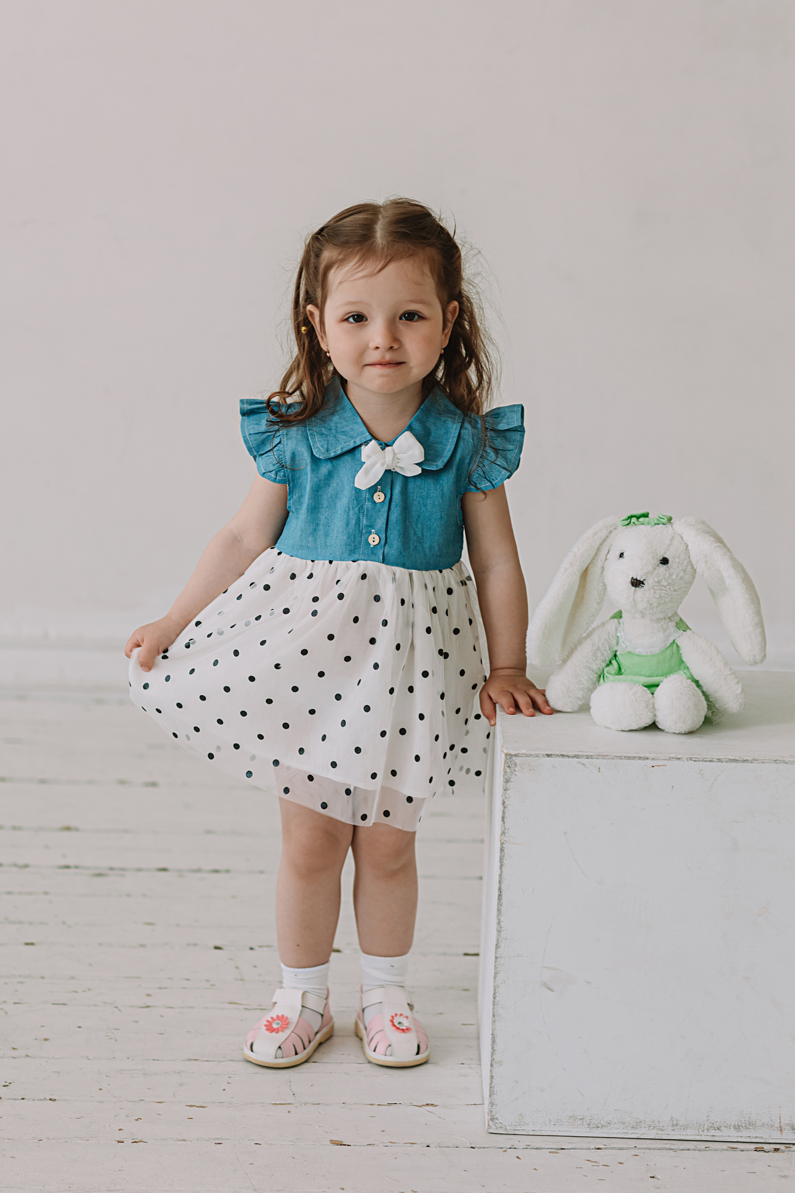 Младшая группа садика в студии. Семейный фотограф Тюмень, фотограф на роды Салмина Мария