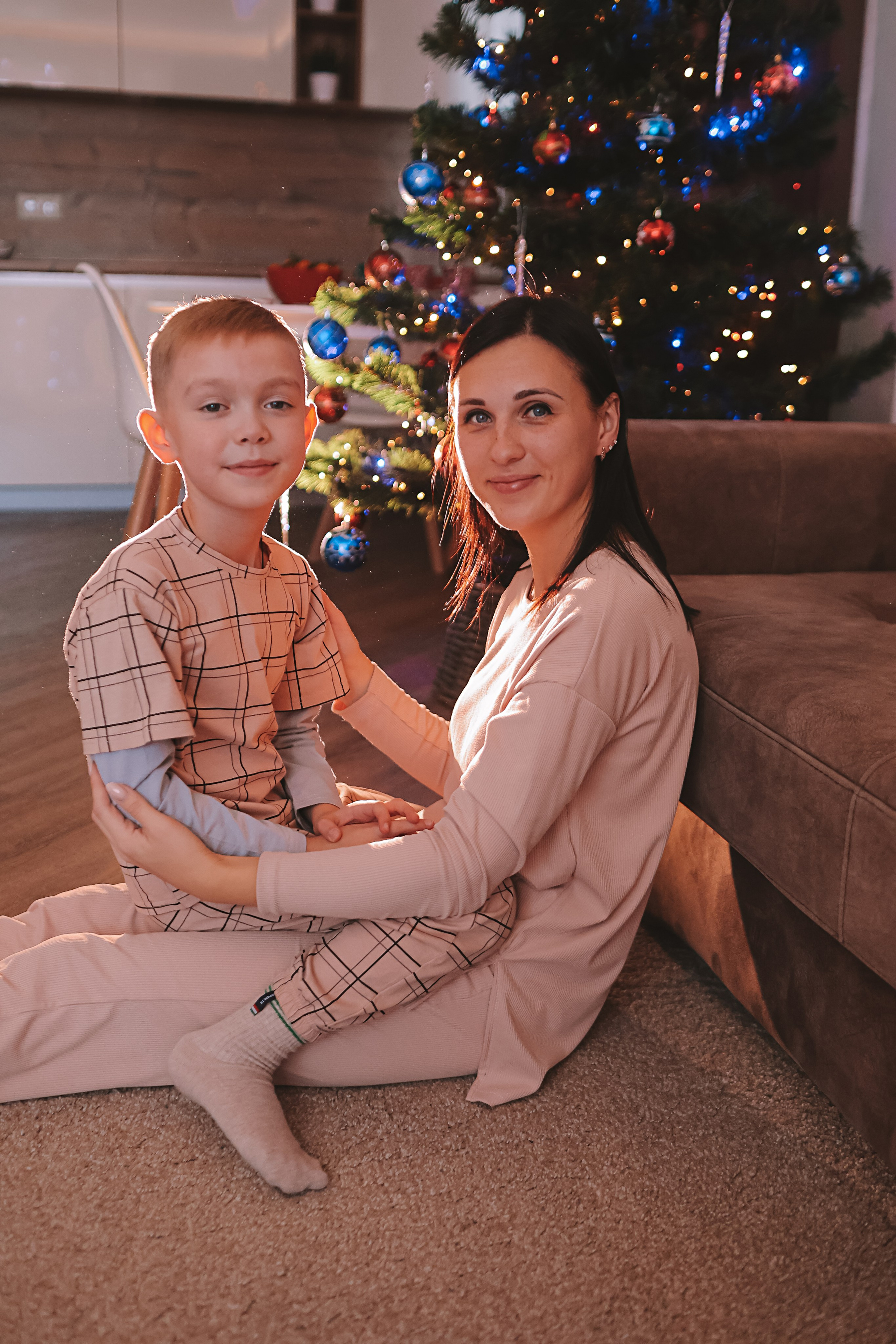 Дома. Семейный фотограф Тюмень, фотограф на роды Салмина Мария