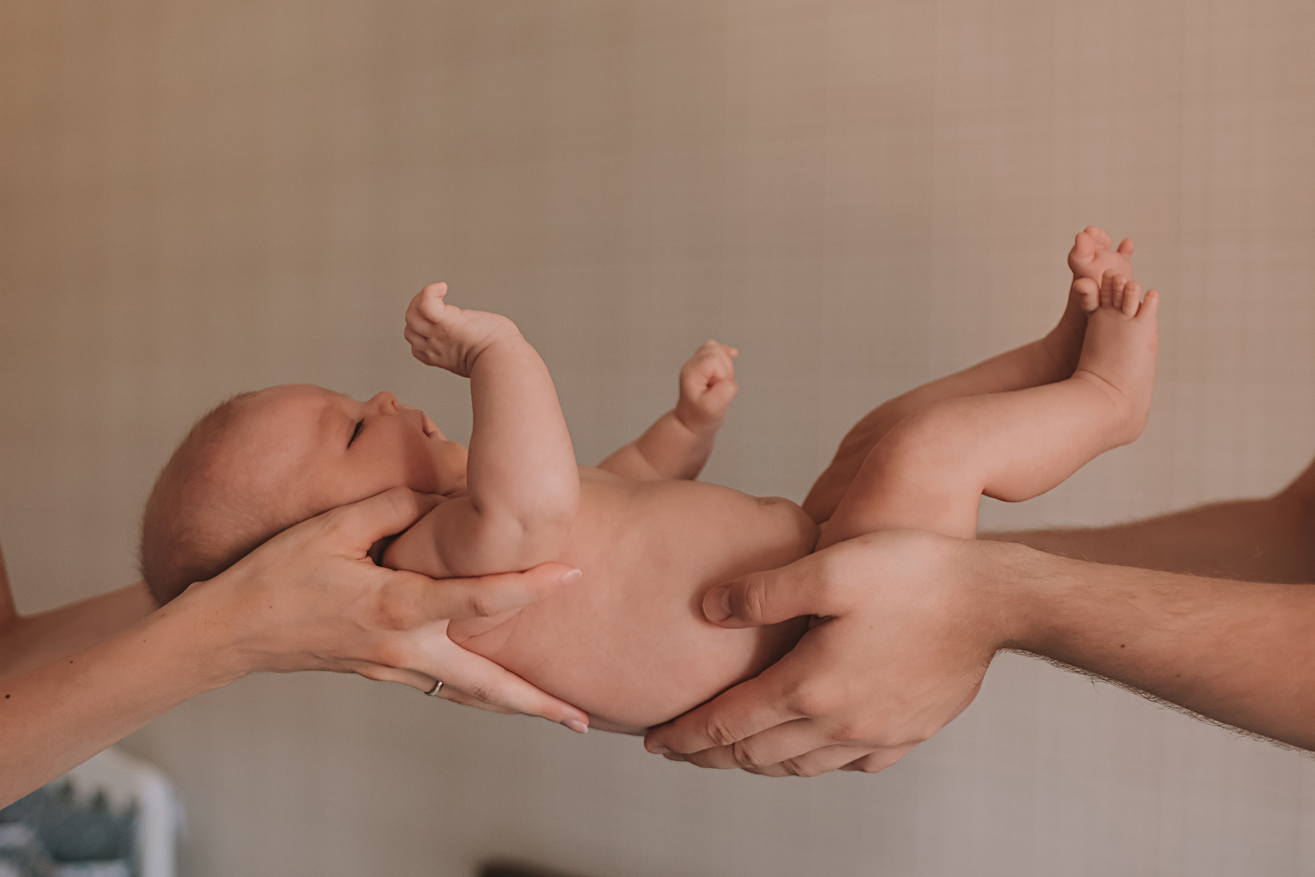 Аня, 2 месяца. Семейный фотограф Тюмень, фотограф на роды Салмина Мария