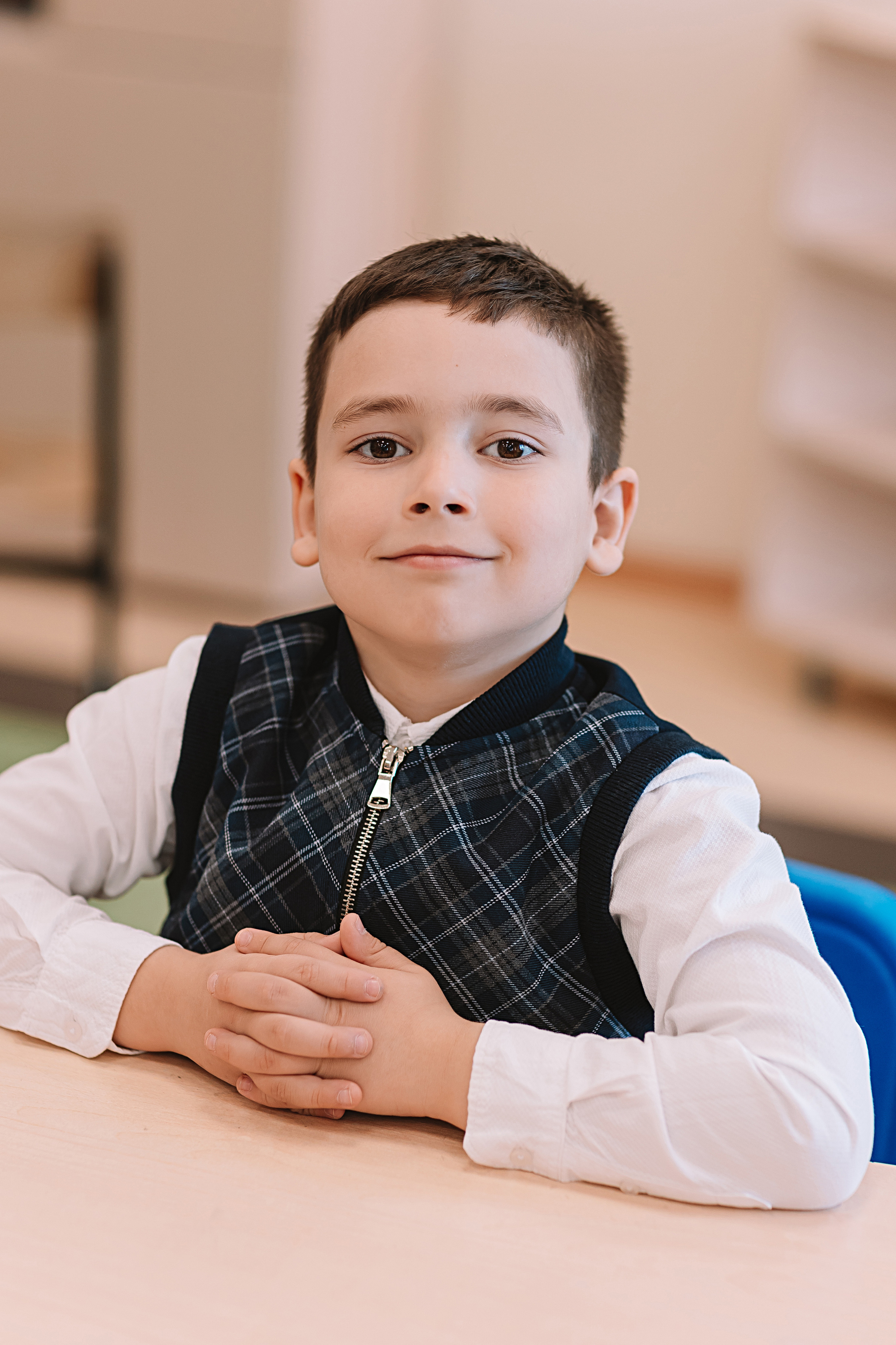 1 класс в кабинете. Семейный фотограф Тюмень, фотограф на роды Салмина Мария