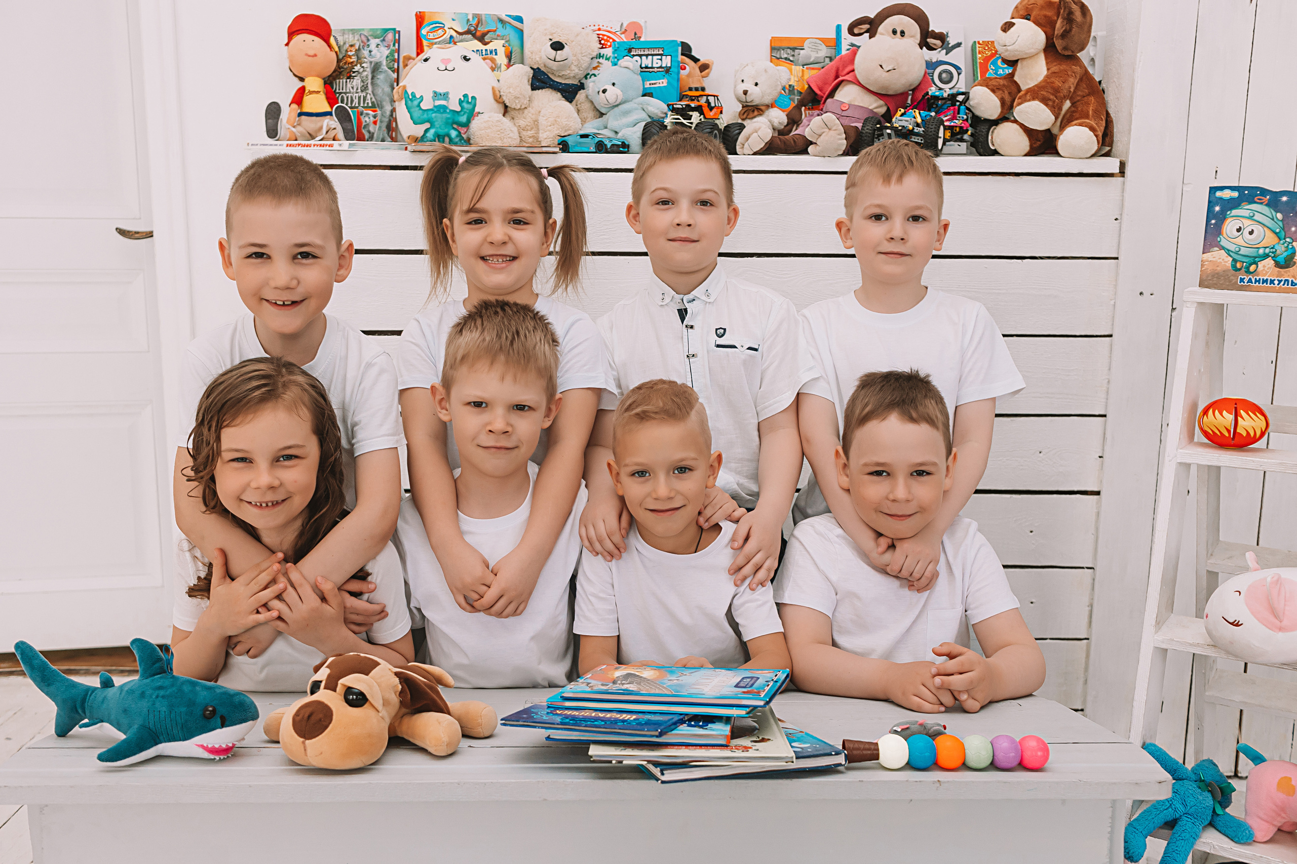 Садик в фотостудии. Семейный фотограф Тюмень, фотограф на роды Салмина Мария