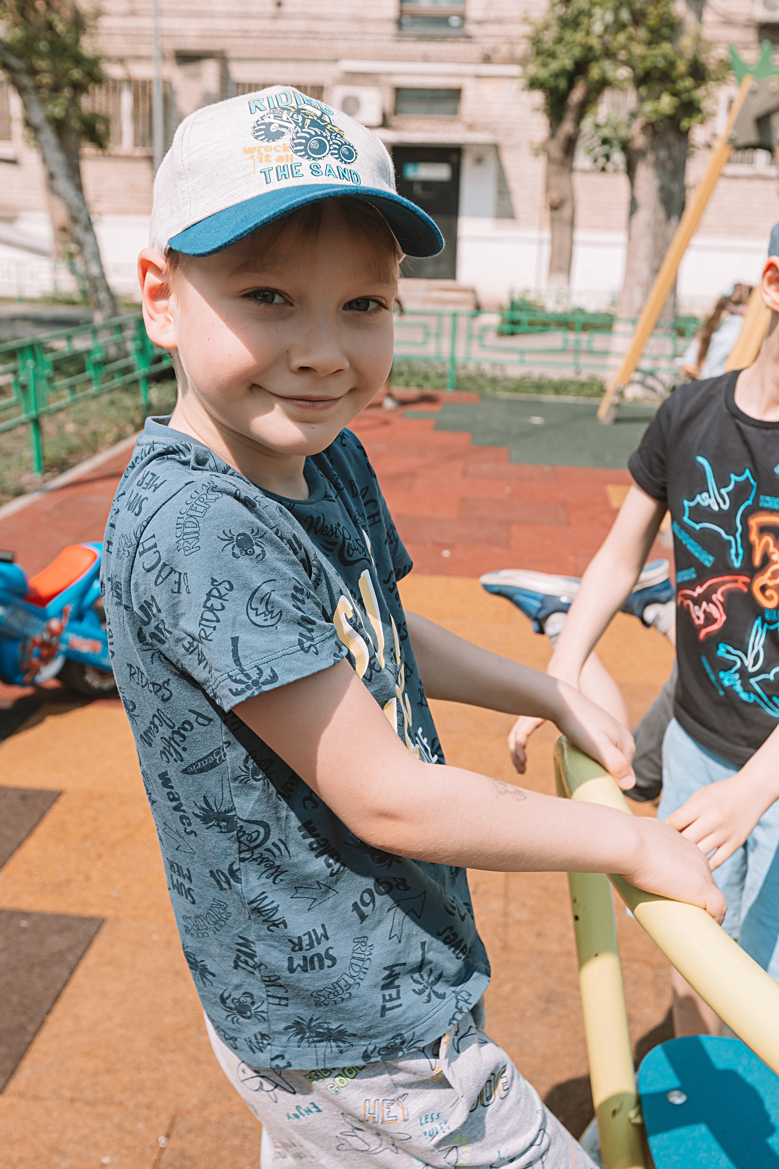 Один день в саду (частный). Семейный фотограф Тюмень, фотограф на роды Салмина Мария