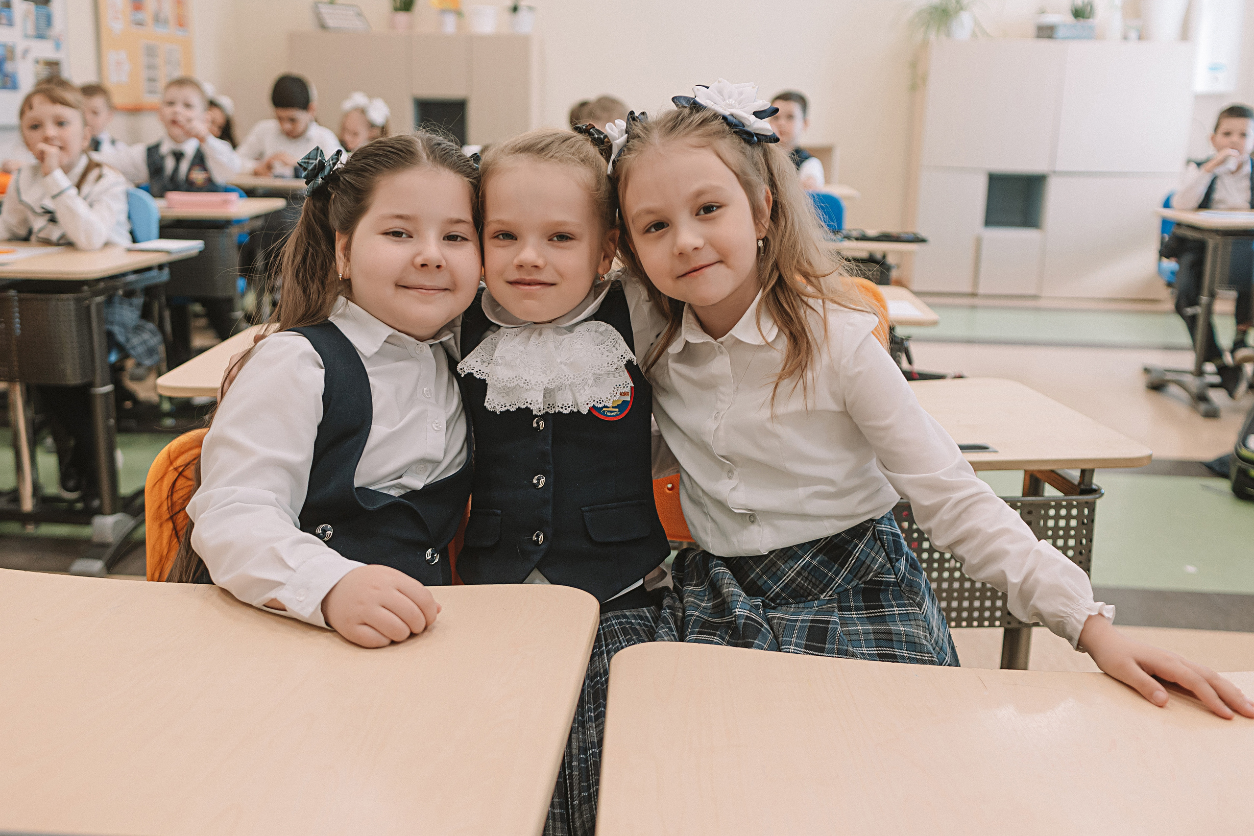 1 класс в кабинете. Семейный фотограф Тюмень, фотограф на роды Салмина Мария